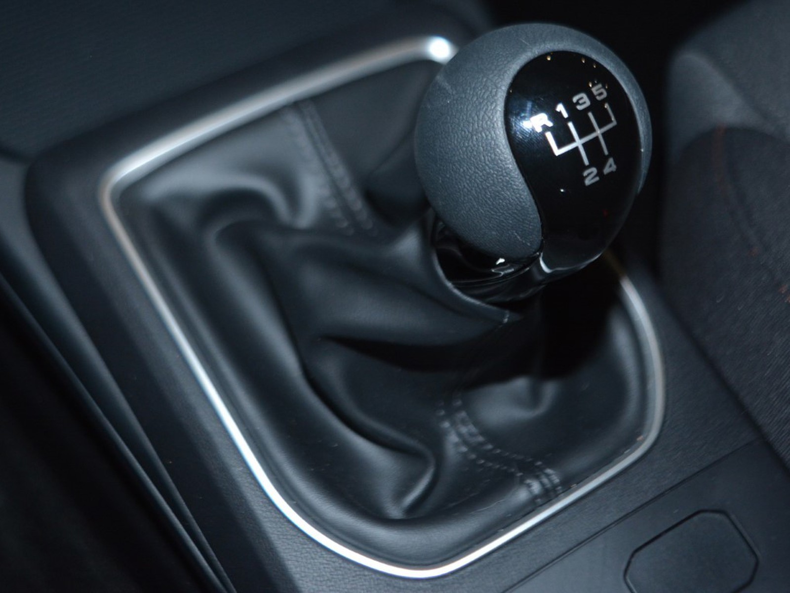 14 - Mg MG3 1.5 standard