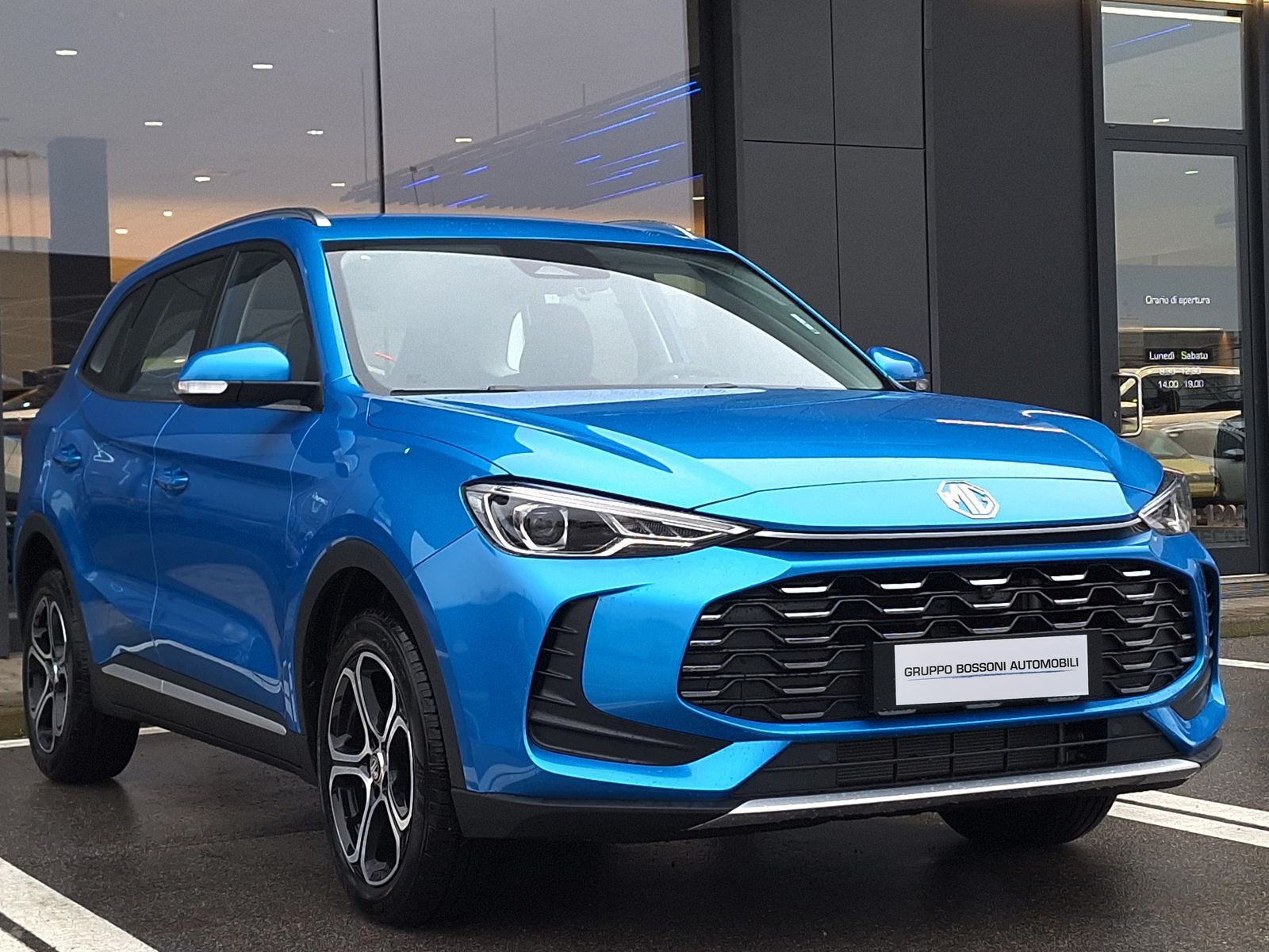 3 - Mg ZS 1.5 hybrid+ comfort auto