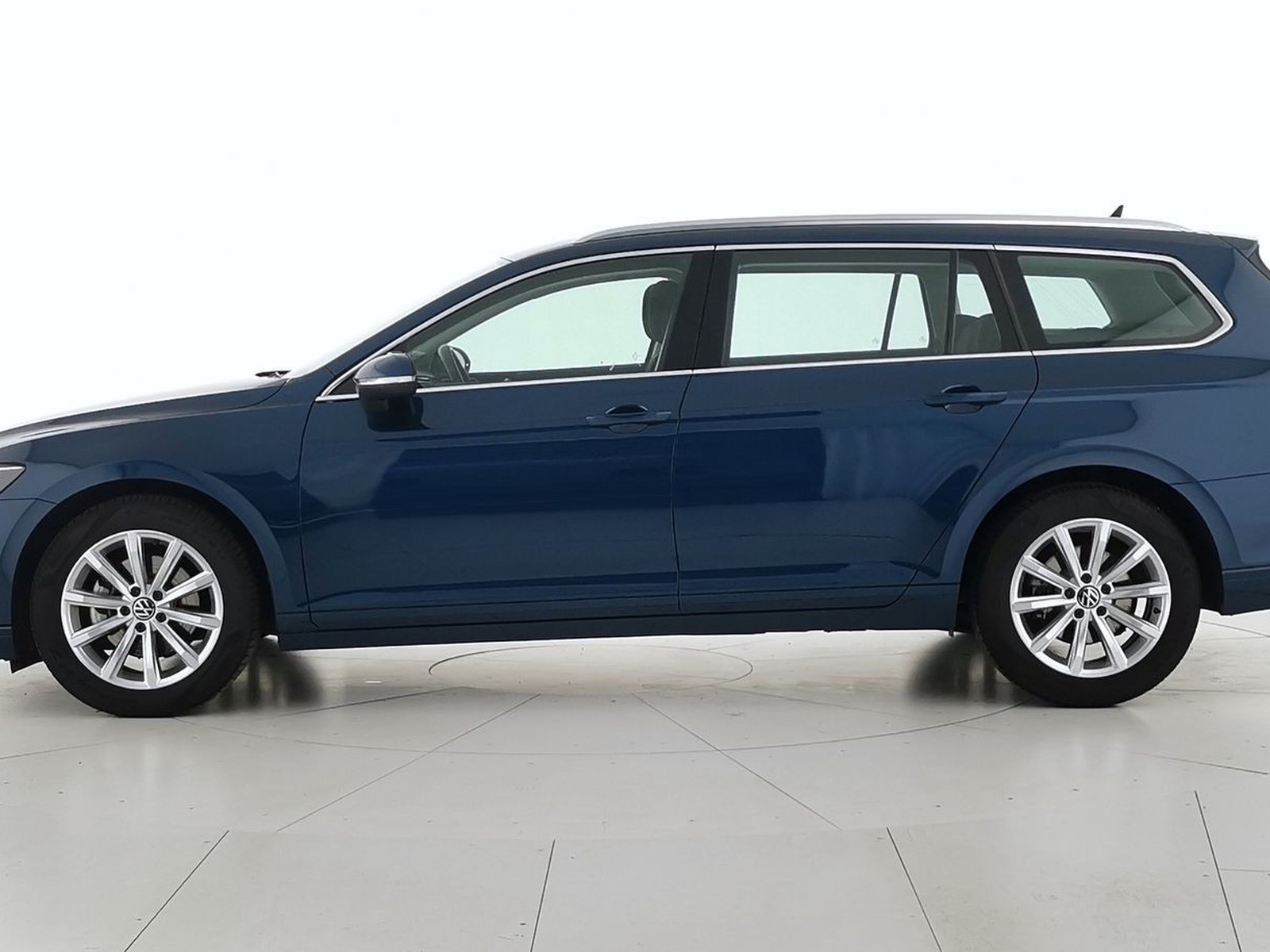 3 - Volkswagen Passat variant 2.0 tdi scr evo 150cv business dsg