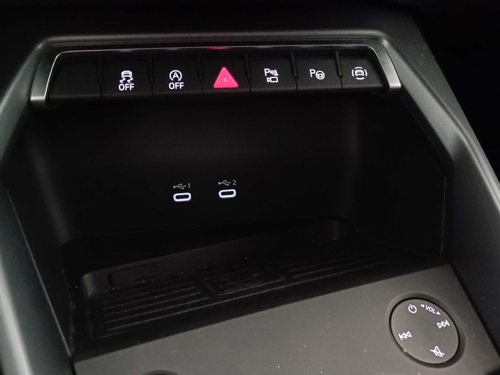 24 - Audi A3 sportback 1.5 tfsi 116cv business advanced