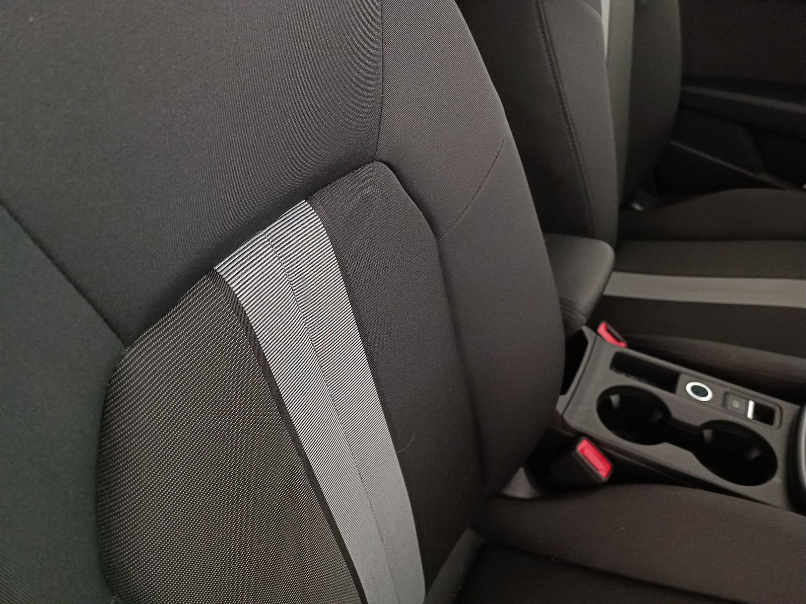 32 - Audi A3 sportback 1.5 tfsi 116cv business advanced