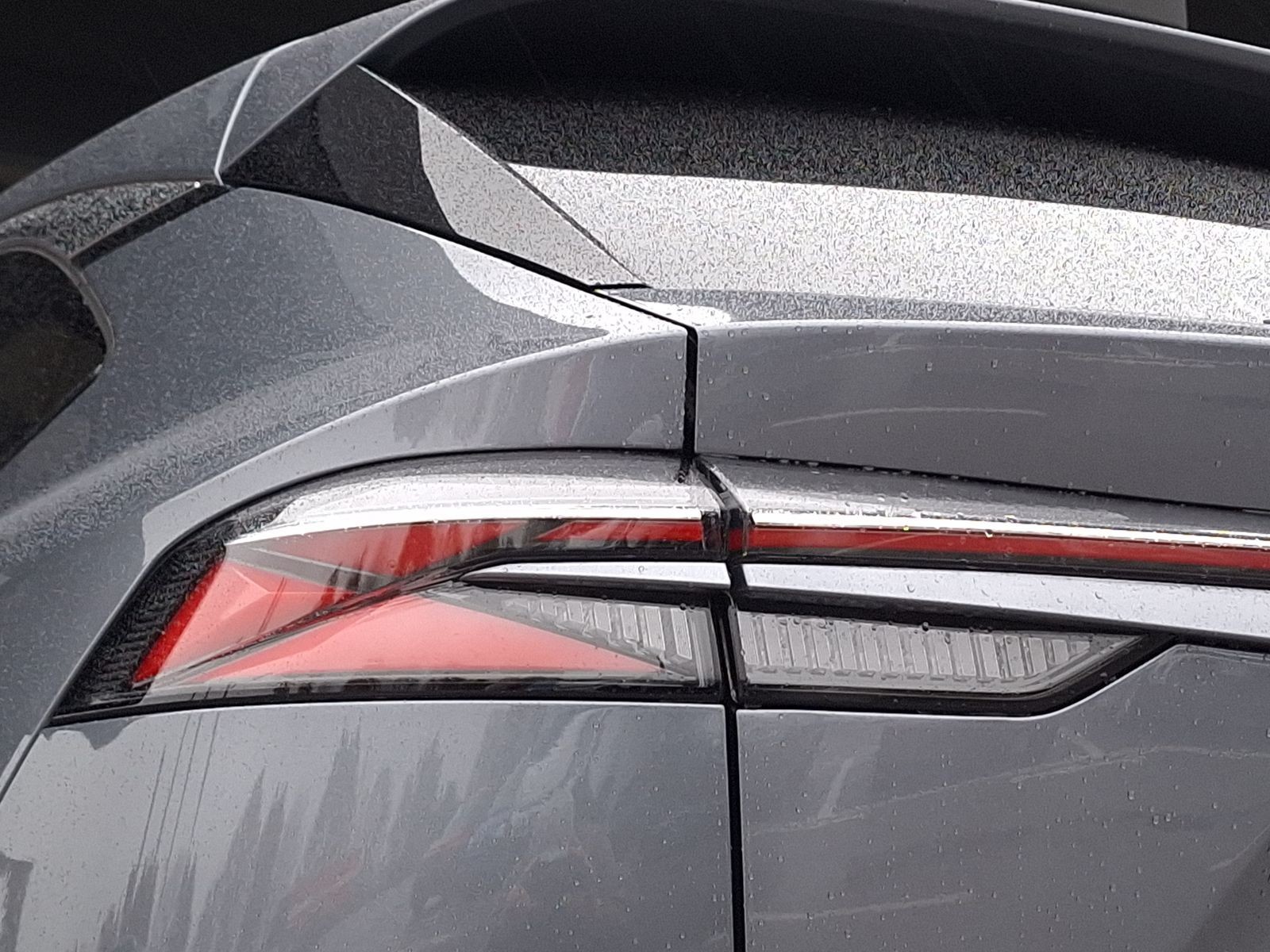 15 - Mg HS 1.5 phev luxury auto