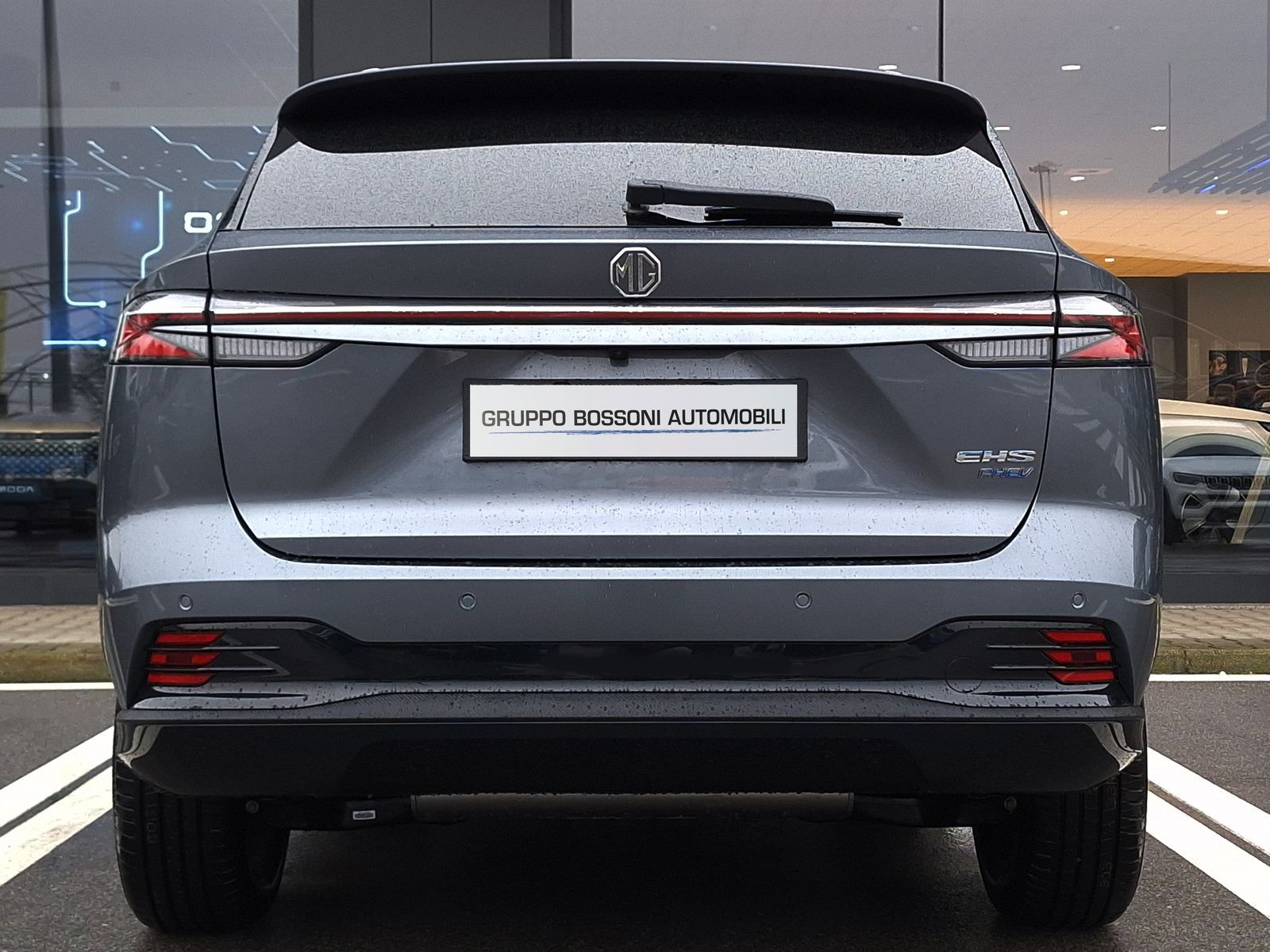 5 - Mg HS 1.5 phev luxury auto