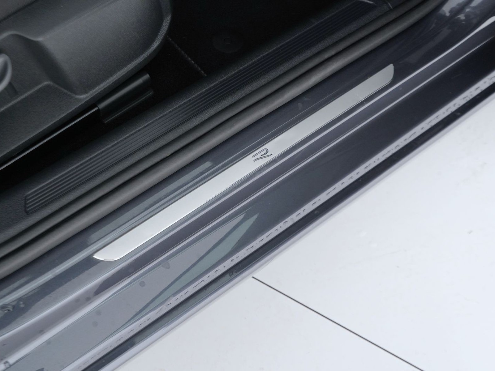 20 - Volkswagen Taigo 1.0 tsi 110cv r-line