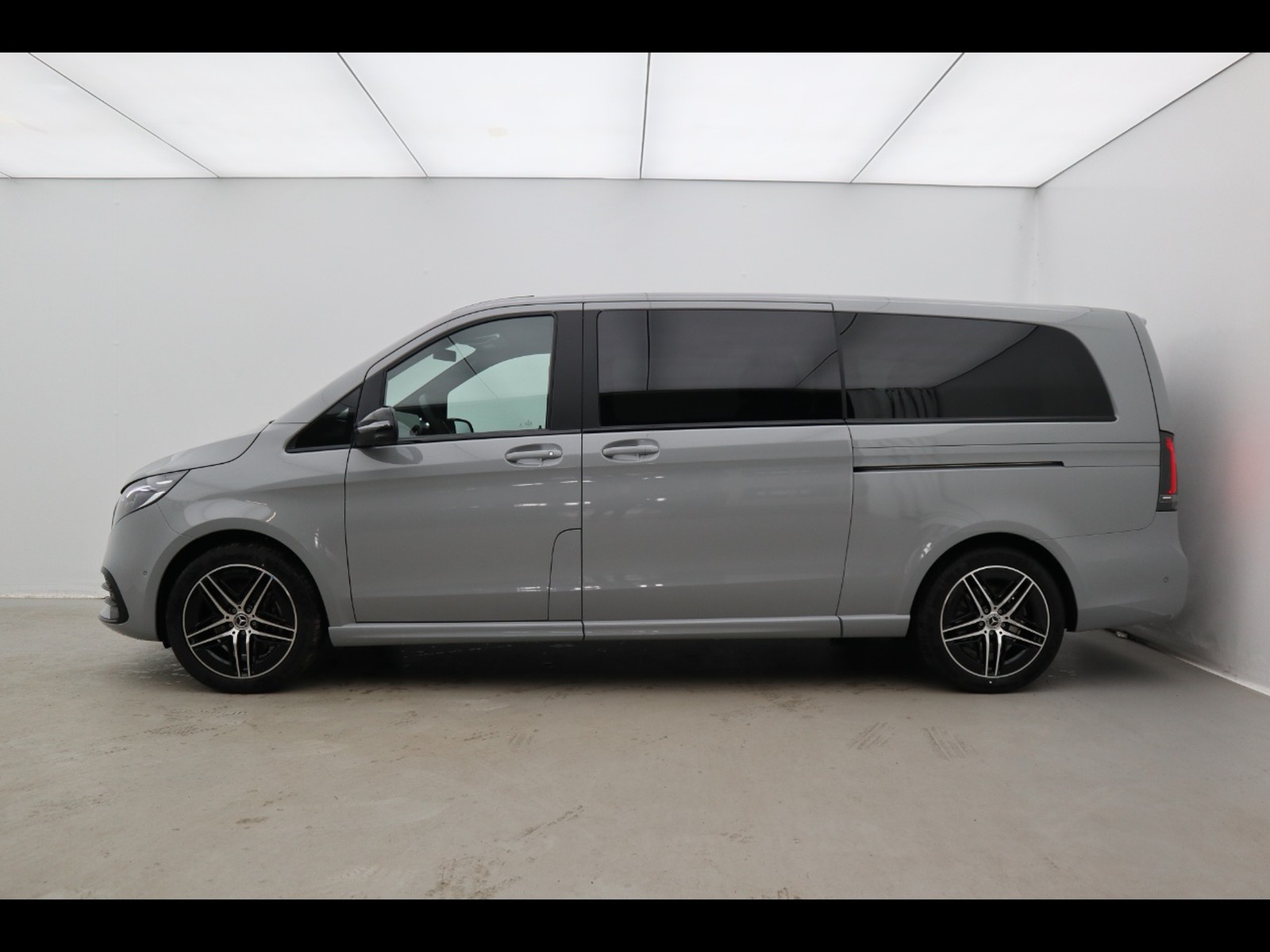 3 - Mercedes Vans Classe V extralong 250 d avantgarde 4matic 9g-tronic plus