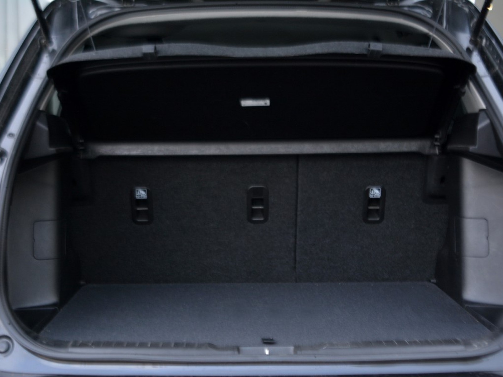 14 - Suzuki Vitara 1.4 boosterjet hybrid top 2wd