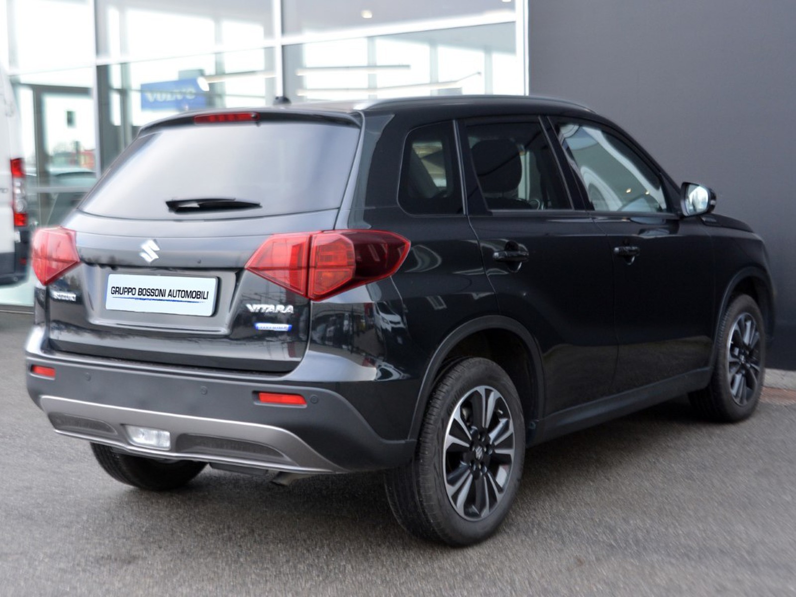 3 - Suzuki Vitara 1.4 boosterjet hybrid top 2wd