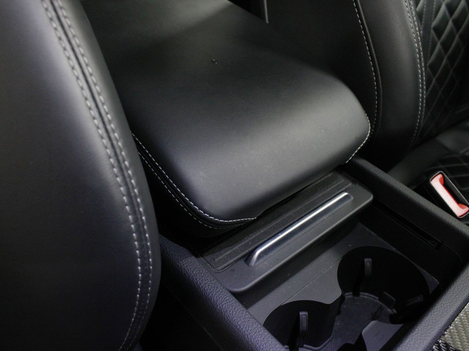 16 - Audi SQ5 ssportback 3.0 v6 tdi mhev 48v sport attitude quattro tiptronic