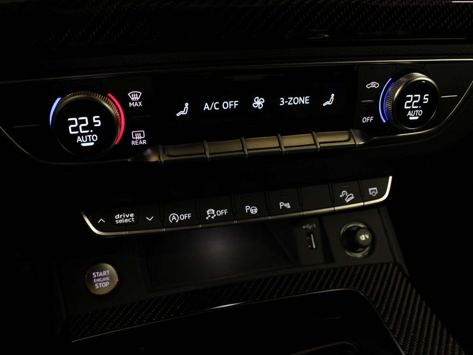 27 - Audi SQ5 ssportback 3.0 v6 tdi mhev 48v sport attitude quattro tiptronic