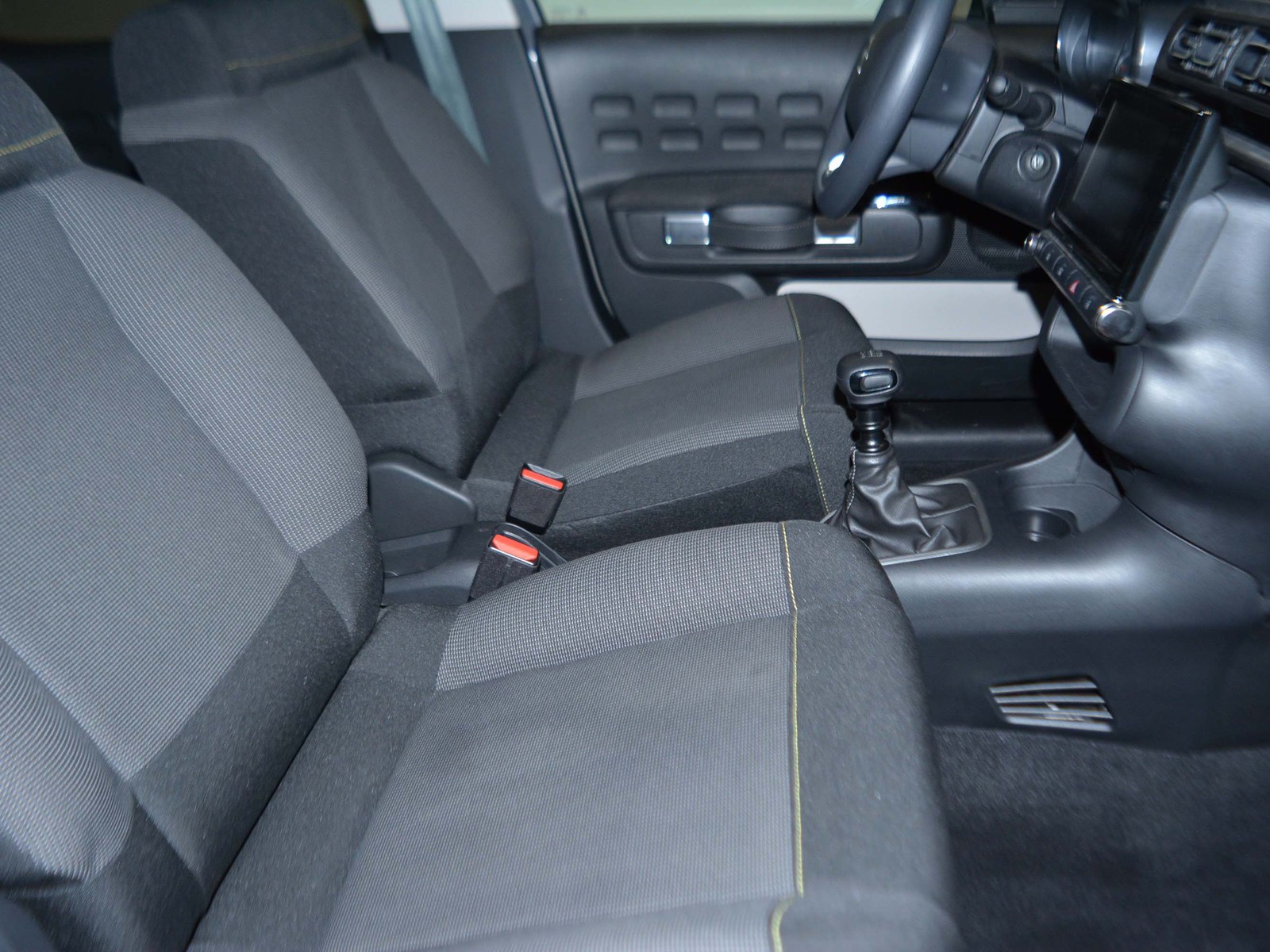 5 - Citroen C3 1.2 puretech 110cv max s&s