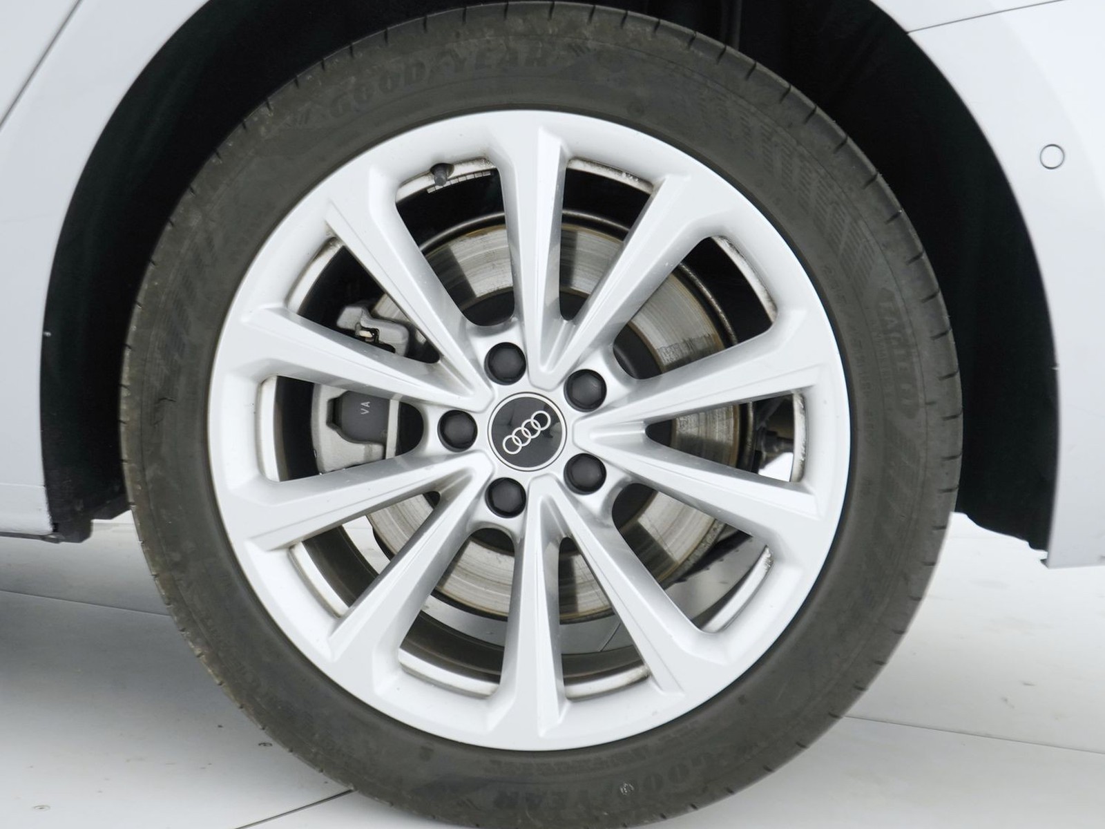 12 - Audi A5 avant 2.0 tdi mhev+ 204cv business advanced