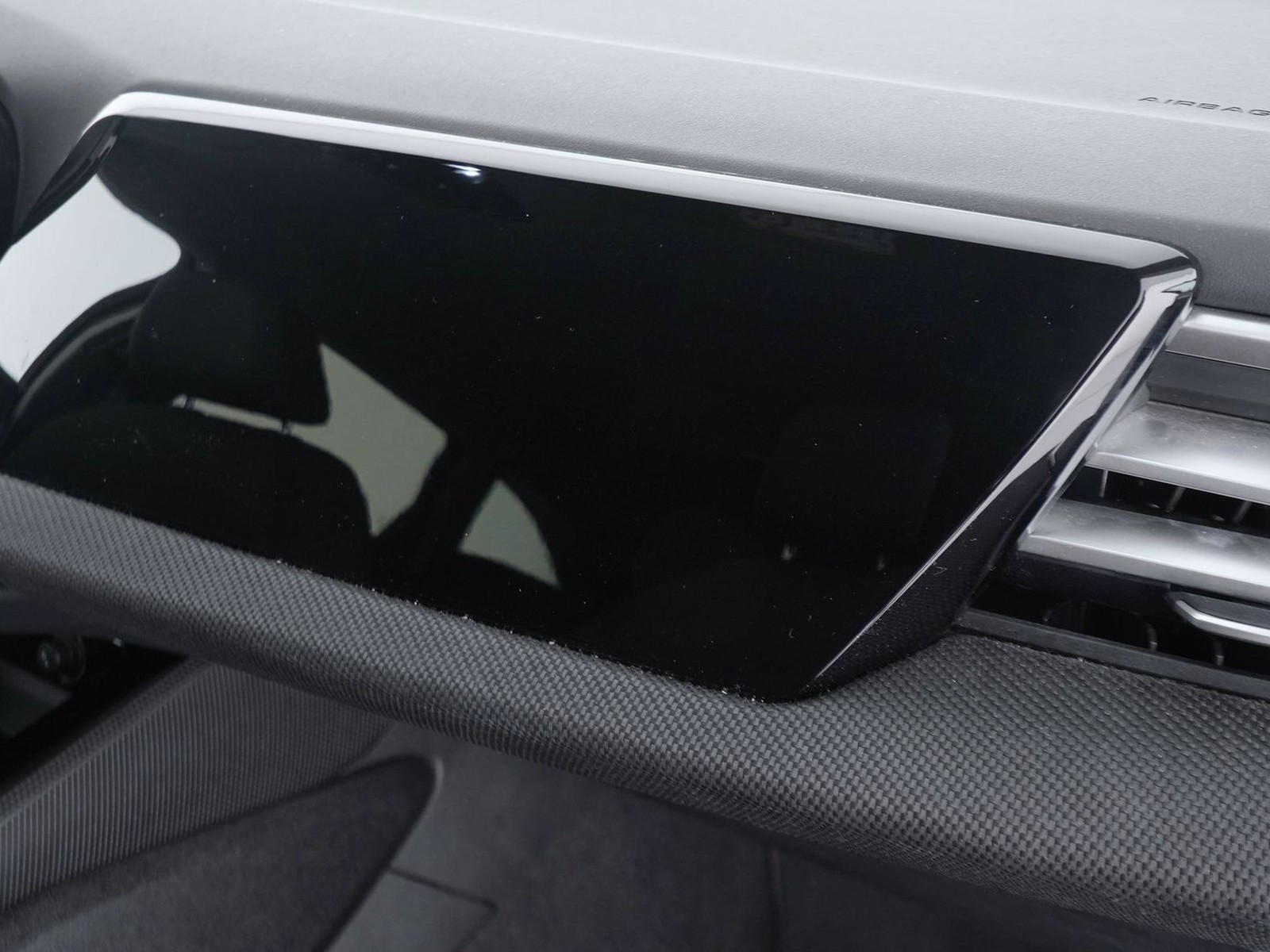 18 - Audi A5 avant 2.0 tdi mhev+ 204cv business advanced