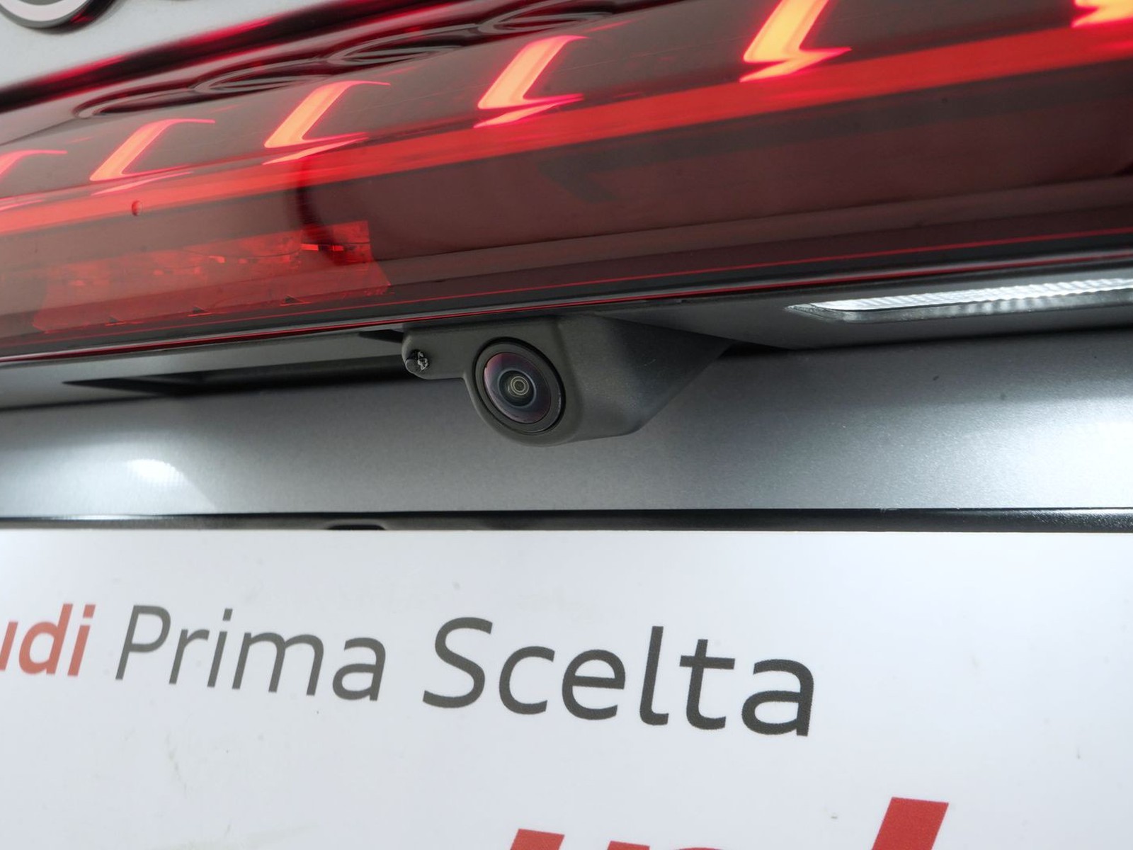 32 - Audi A5 avant 2.0 tdi mhev+ 204cv business advanced