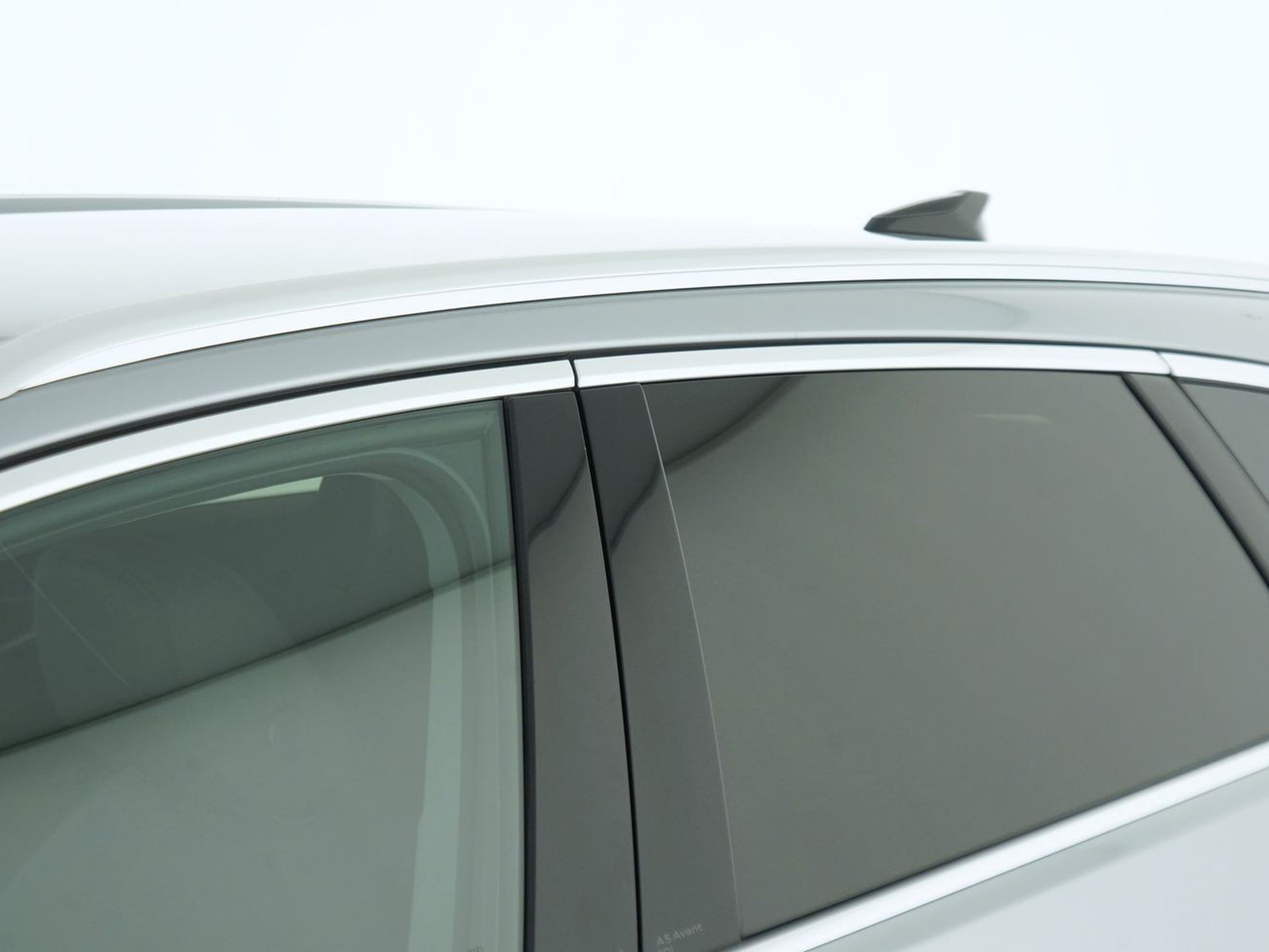 33 - Audi A5 avant 2.0 tdi mhev+ 204cv business advanced