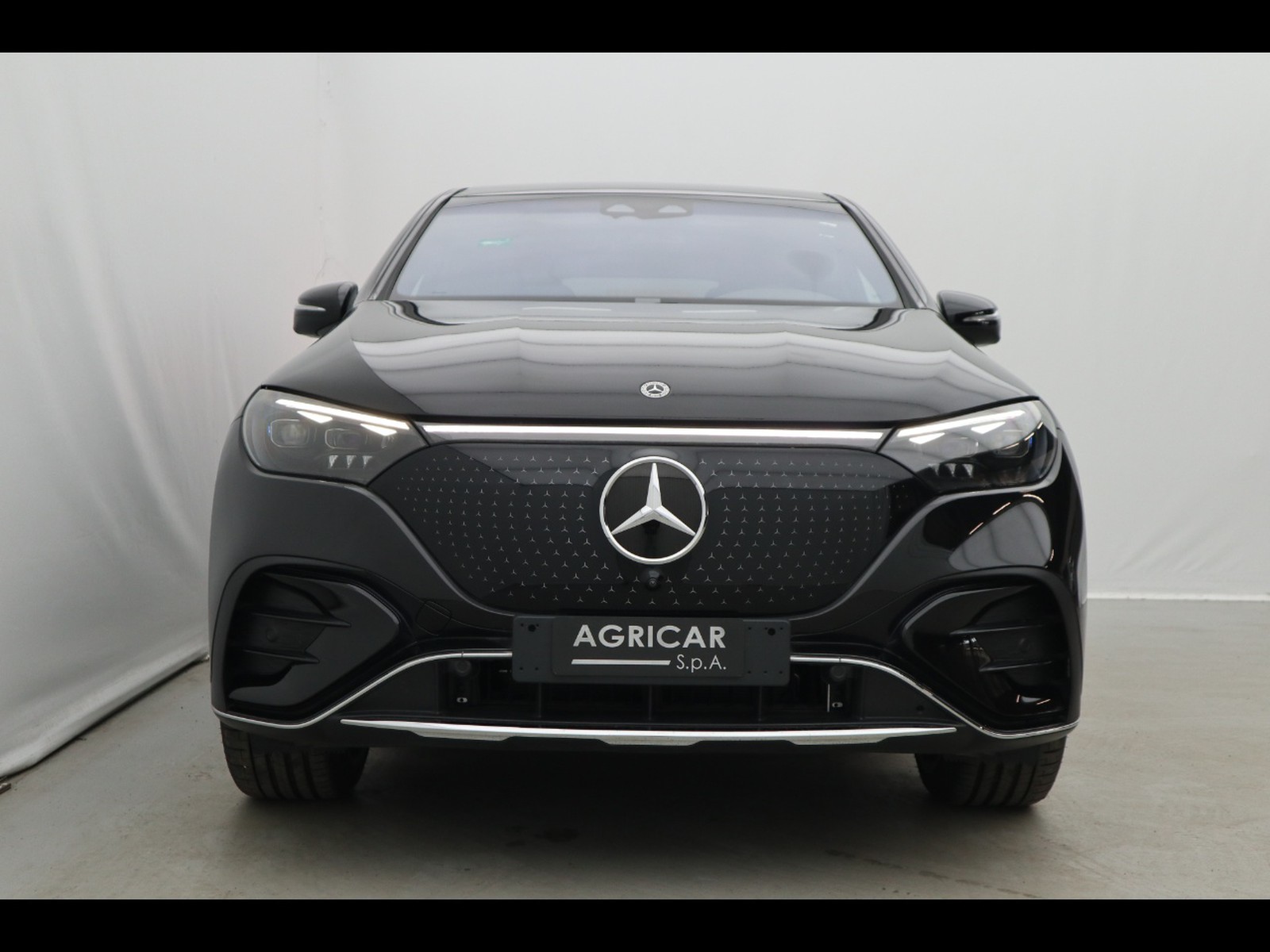 2 - Mercedes EQE suv 350 amg line premium plus 4matic