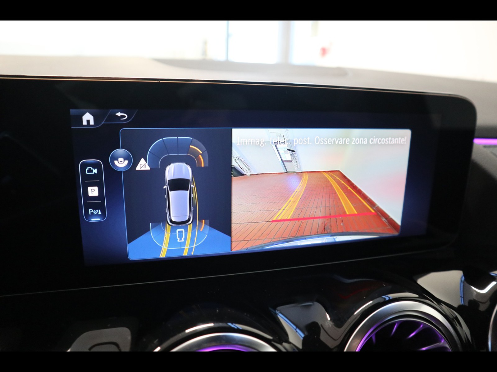 11 - Mercedes GLA 200 d amg line premium 4matic 8g-dct