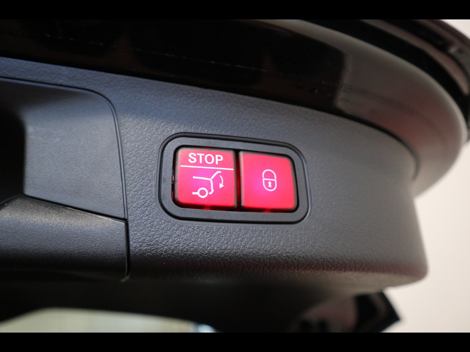 18 - Mercedes GLA 200 d amg line premium 4matic 8g-dct