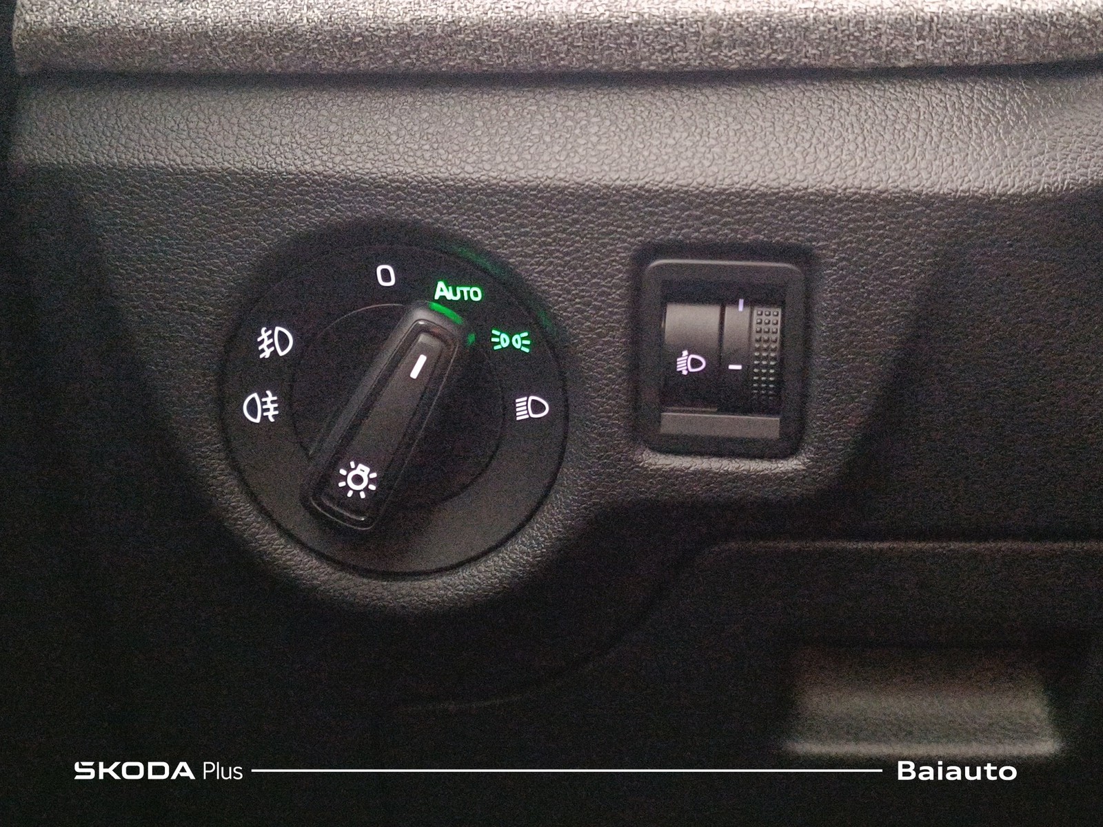 18 - Skoda Kamiq 1.5 tsi act 150cv 130 edition