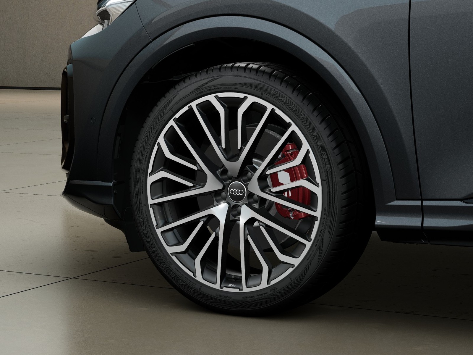 5 - Audi SQ5 ssportback 3.0 v6 tfsi mhev+ 367cv quattro