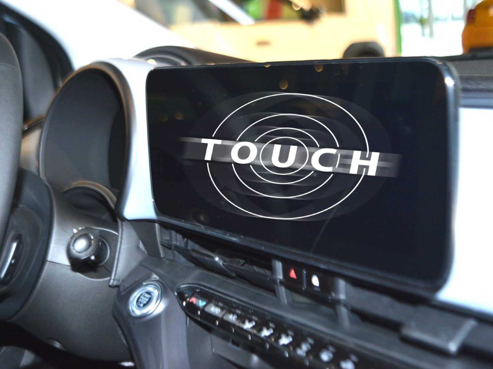 11 - Fiat 500 500e 42 kwh entry pack tech