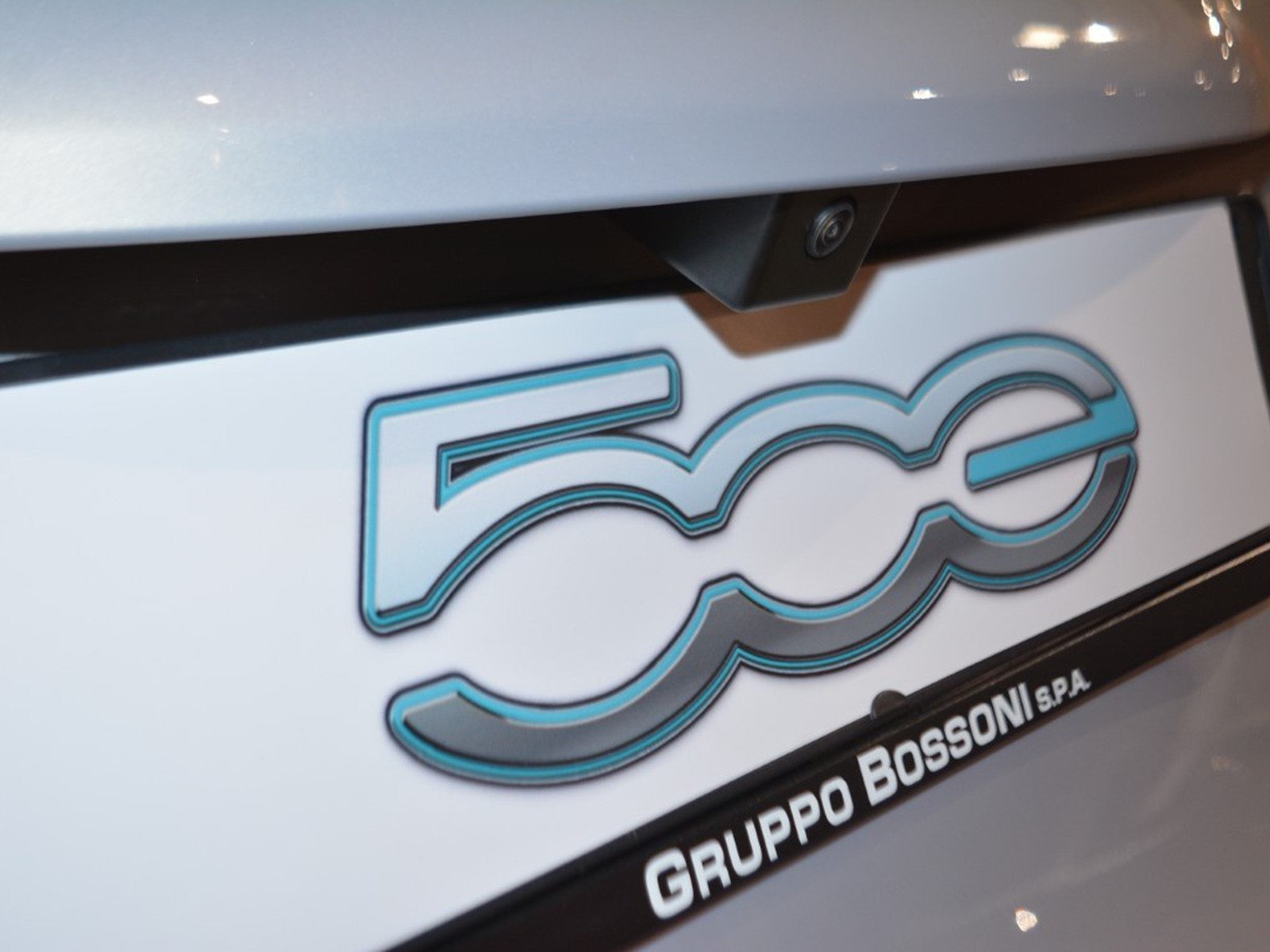 22 - Fiat 500 500e 42 kwh entry pack tech