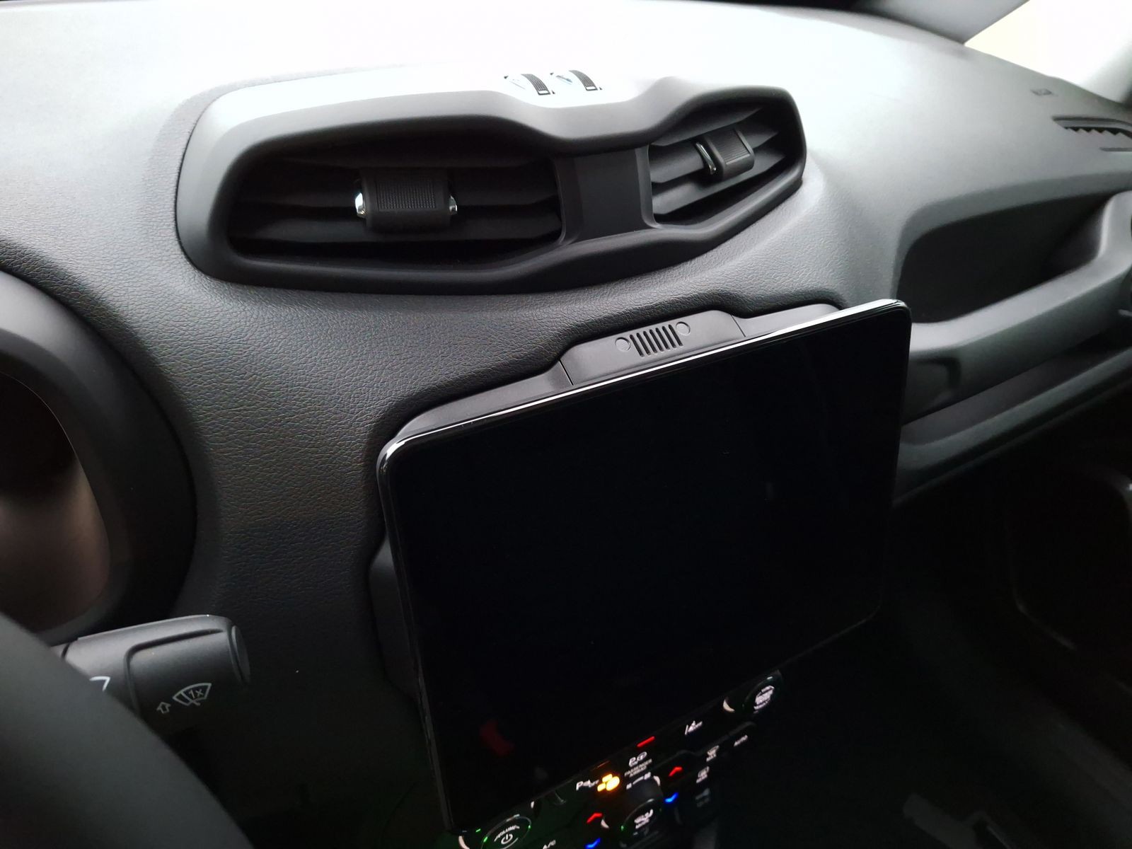 17 - Jeep Renegade 1.5 turbo t4 mhev north star 2wd dct