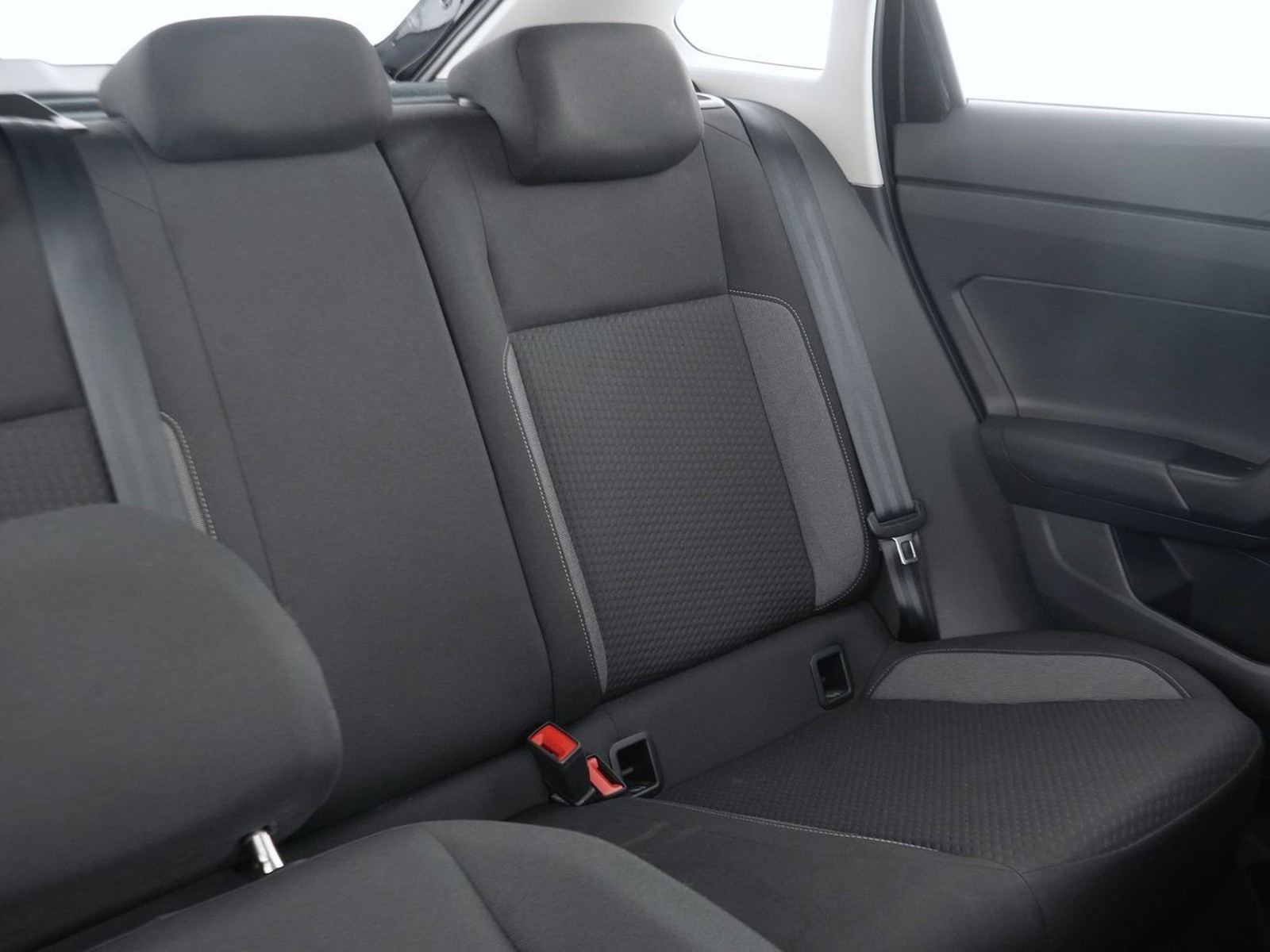 21 - Volkswagen Taigo 1.0 tsi 115cv life