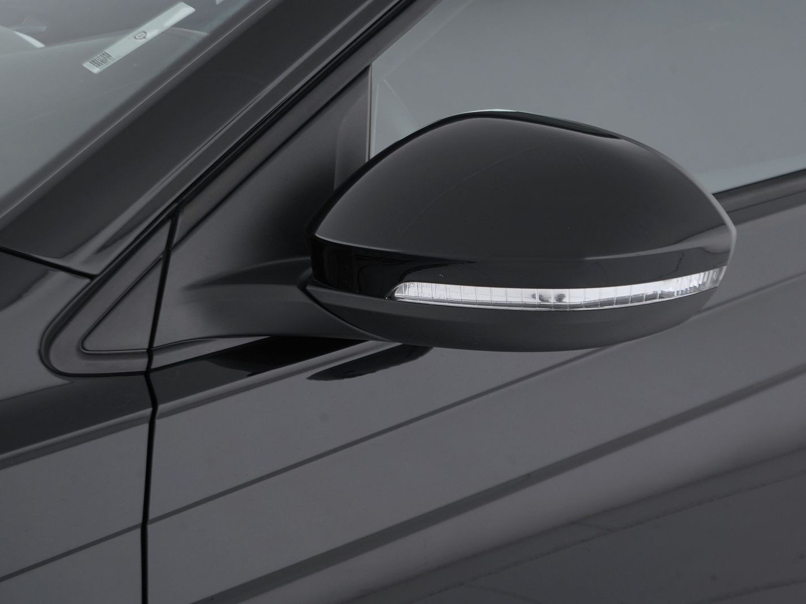 35 - Volkswagen Taigo 1.0 tsi 115cv life