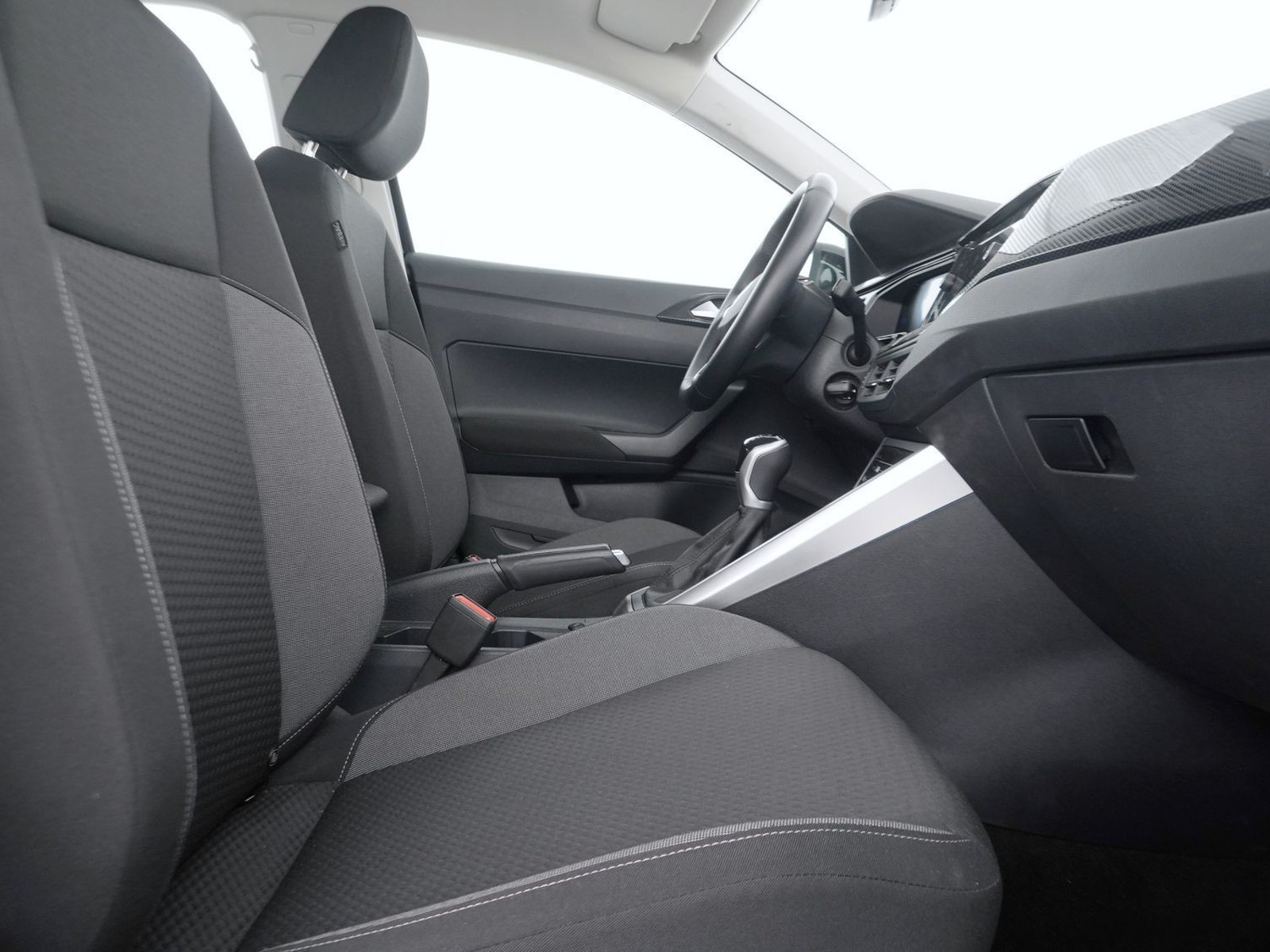 8 - Volkswagen Taigo 1.0 tsi 115cv life