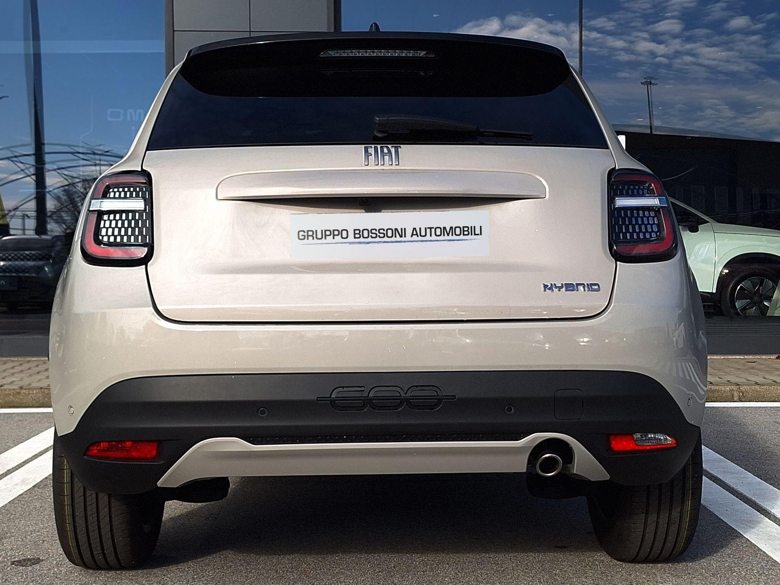 5 - Fiat 600 1.2 hybrid 110cv la prima ii edct