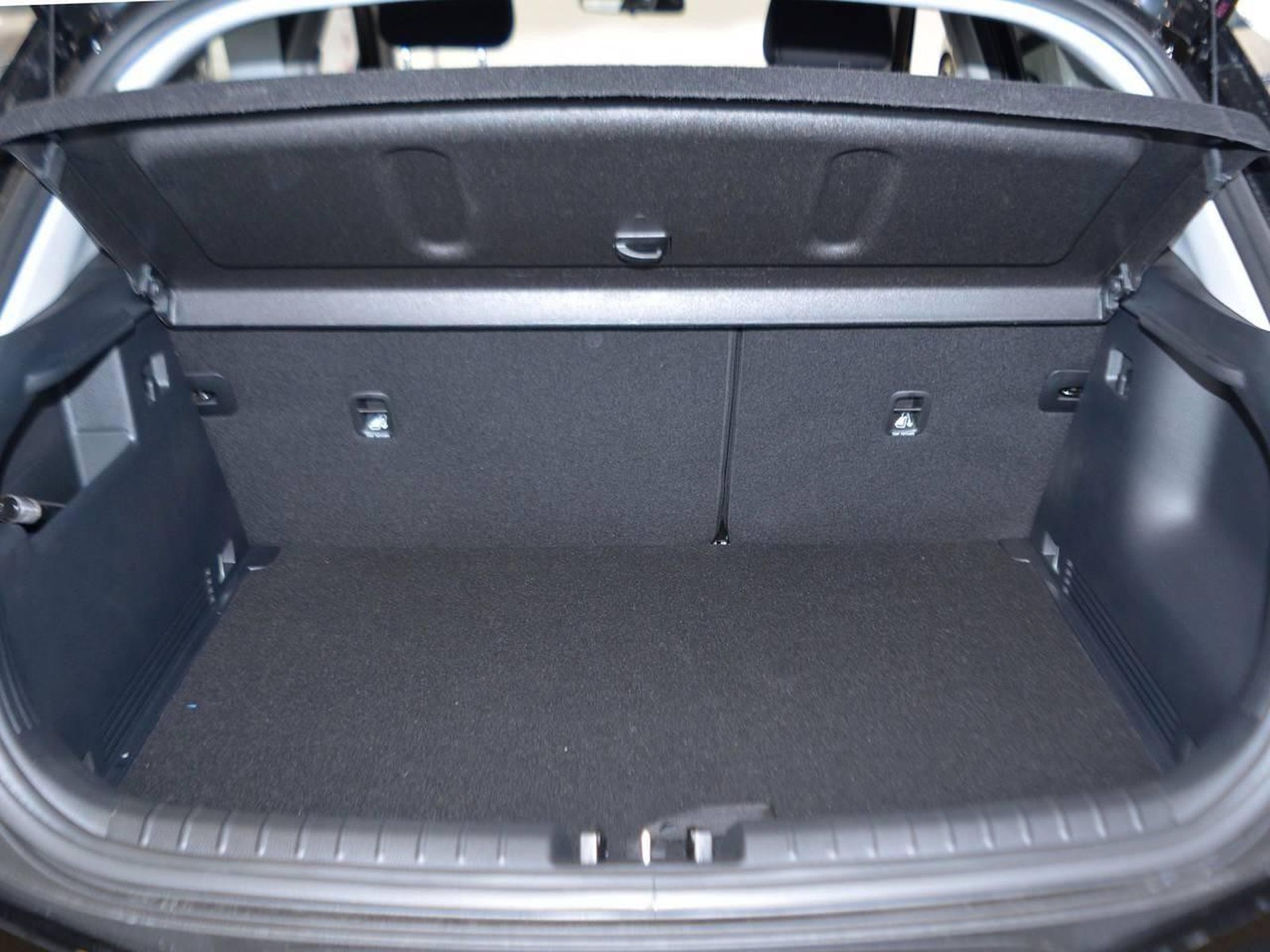 16 - Kia Stonic 1.2 mpi gpl 78cv style special edition