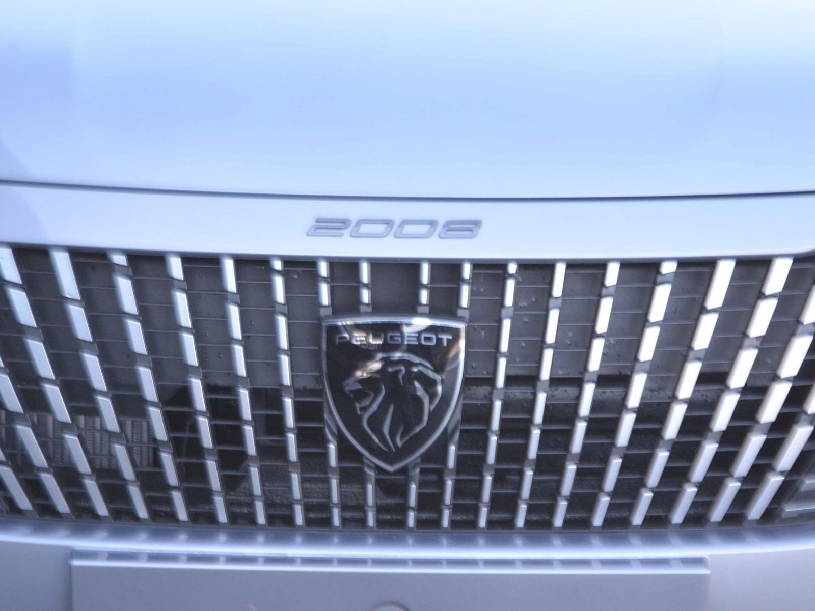 21 - Peugeot 2008 1.2 puretech 100cv allure s&s