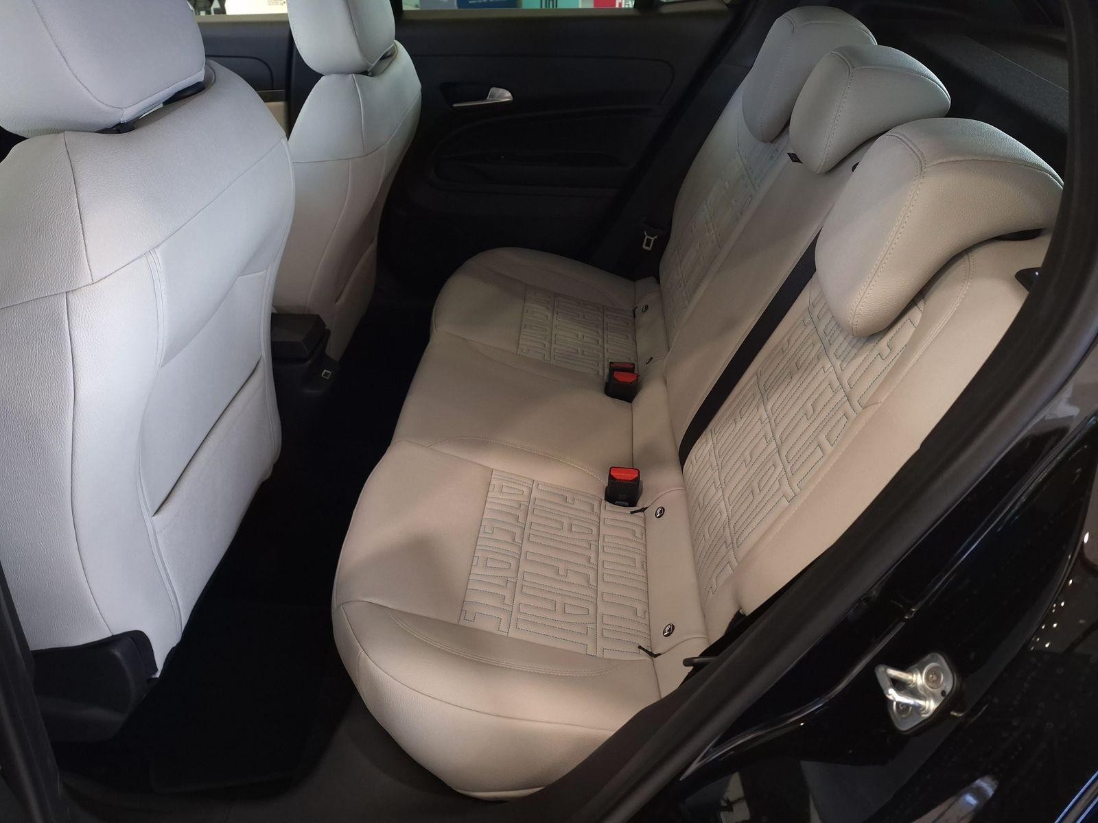 12 - Fiat 600 1.2 hybrid 145cv la prima edct