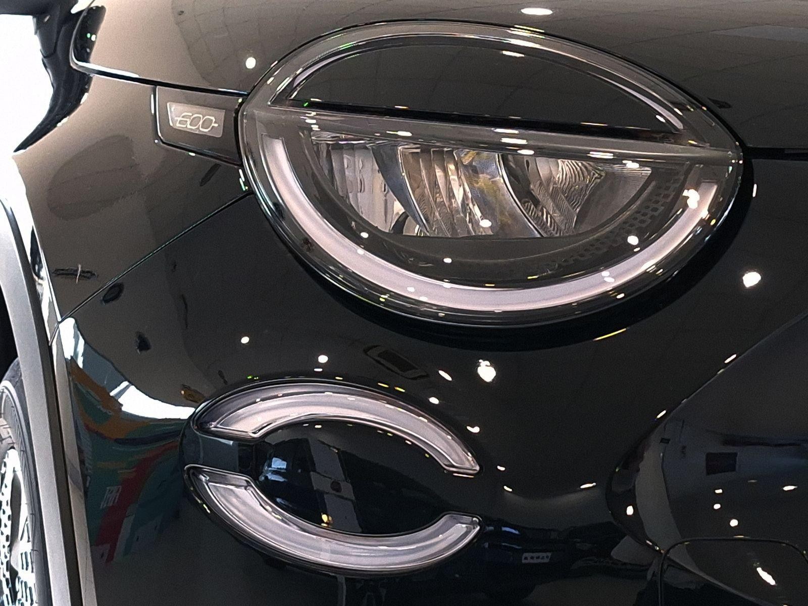 14 - Fiat 600 1.2 hybrid 145cv la prima edct