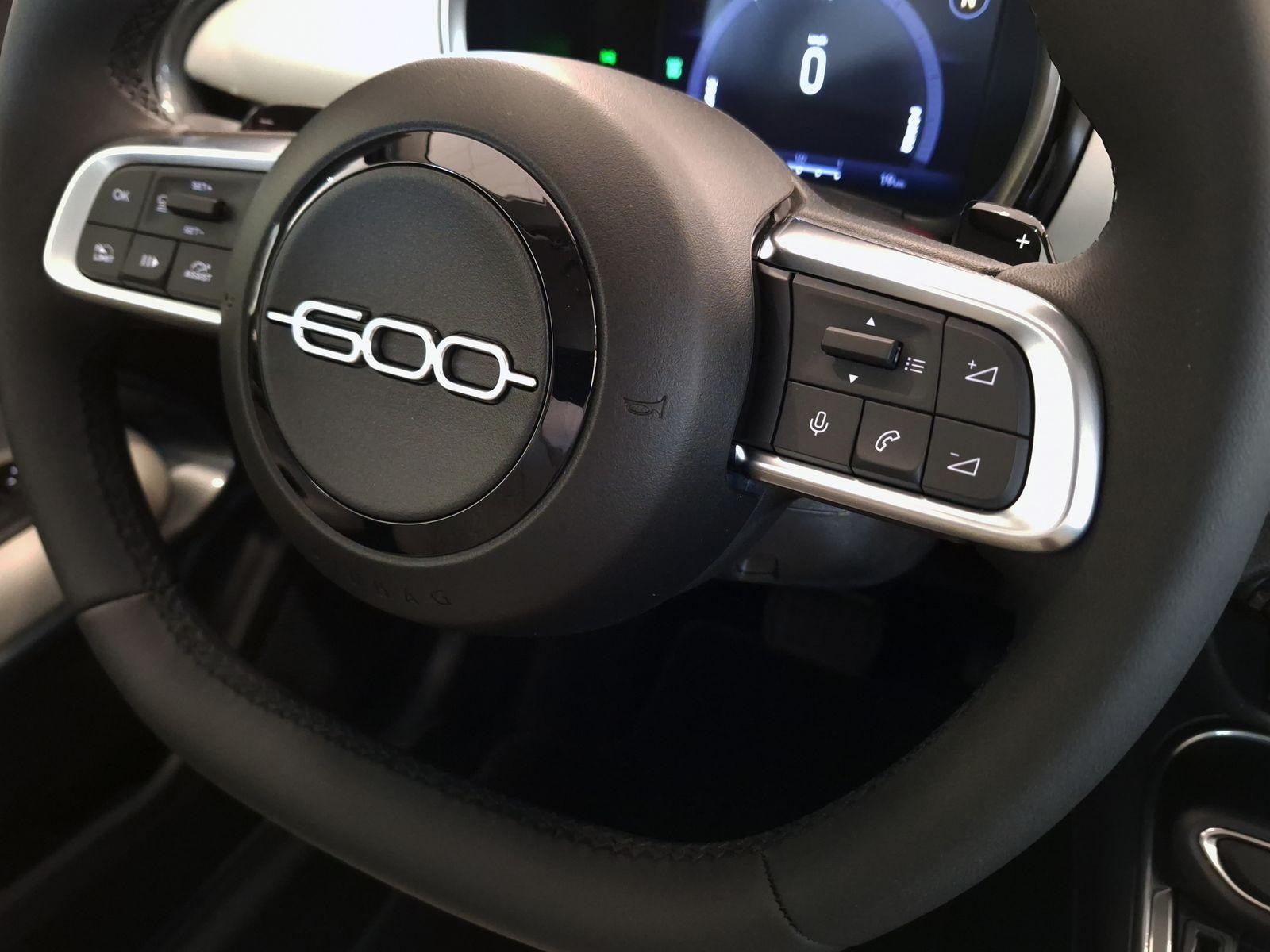 20 - Fiat 600 1.2 hybrid 145cv la prima edct