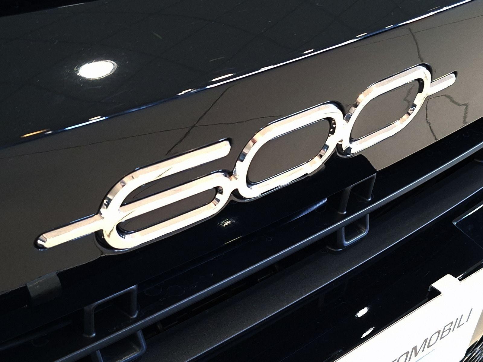 24 - Fiat 600 1.2 hybrid 145cv la prima edct