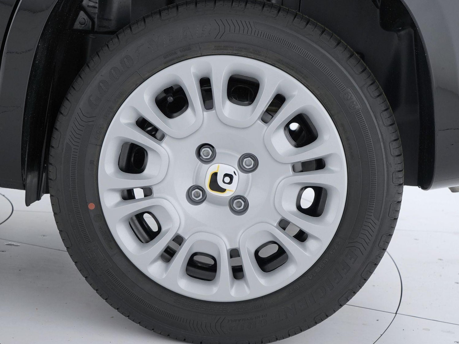 12 - Fiat Panda pandina 1.0 firefly hybrid 70cv pop s&s