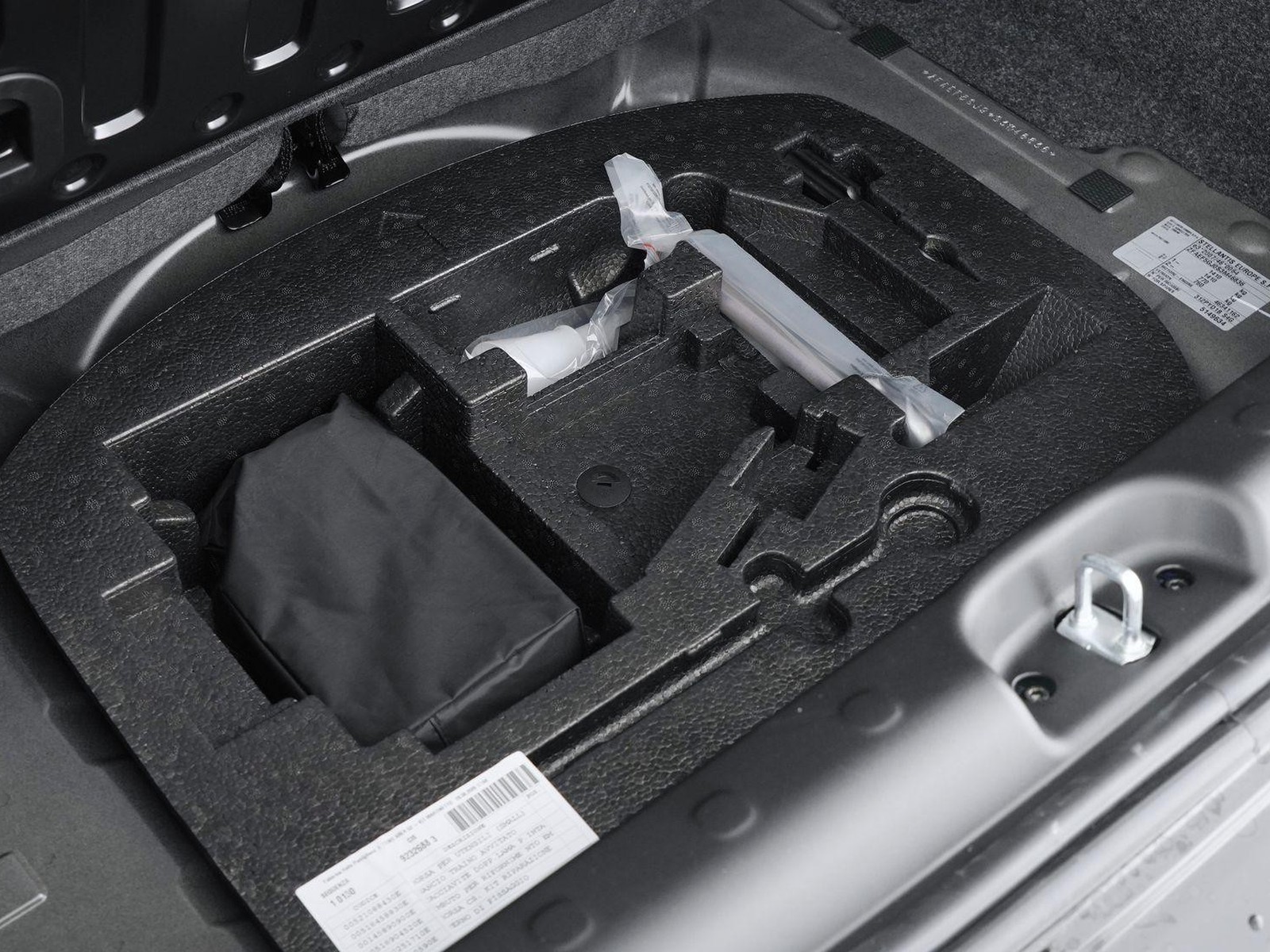 28 - Fiat Panda pandina 1.0 firefly hybrid 70cv pop s&s