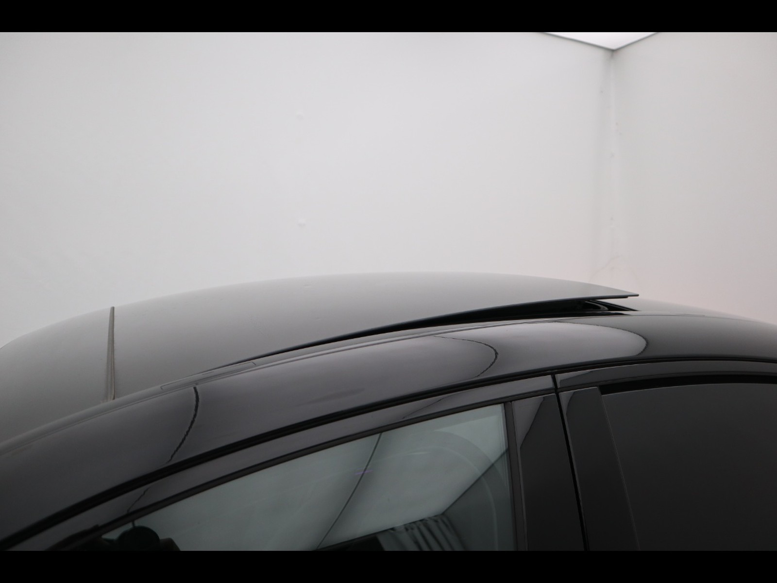 20 - Mercedes GLC coupe 300 de plug in hybrid amg line premium tech 4matic 9g-tronic