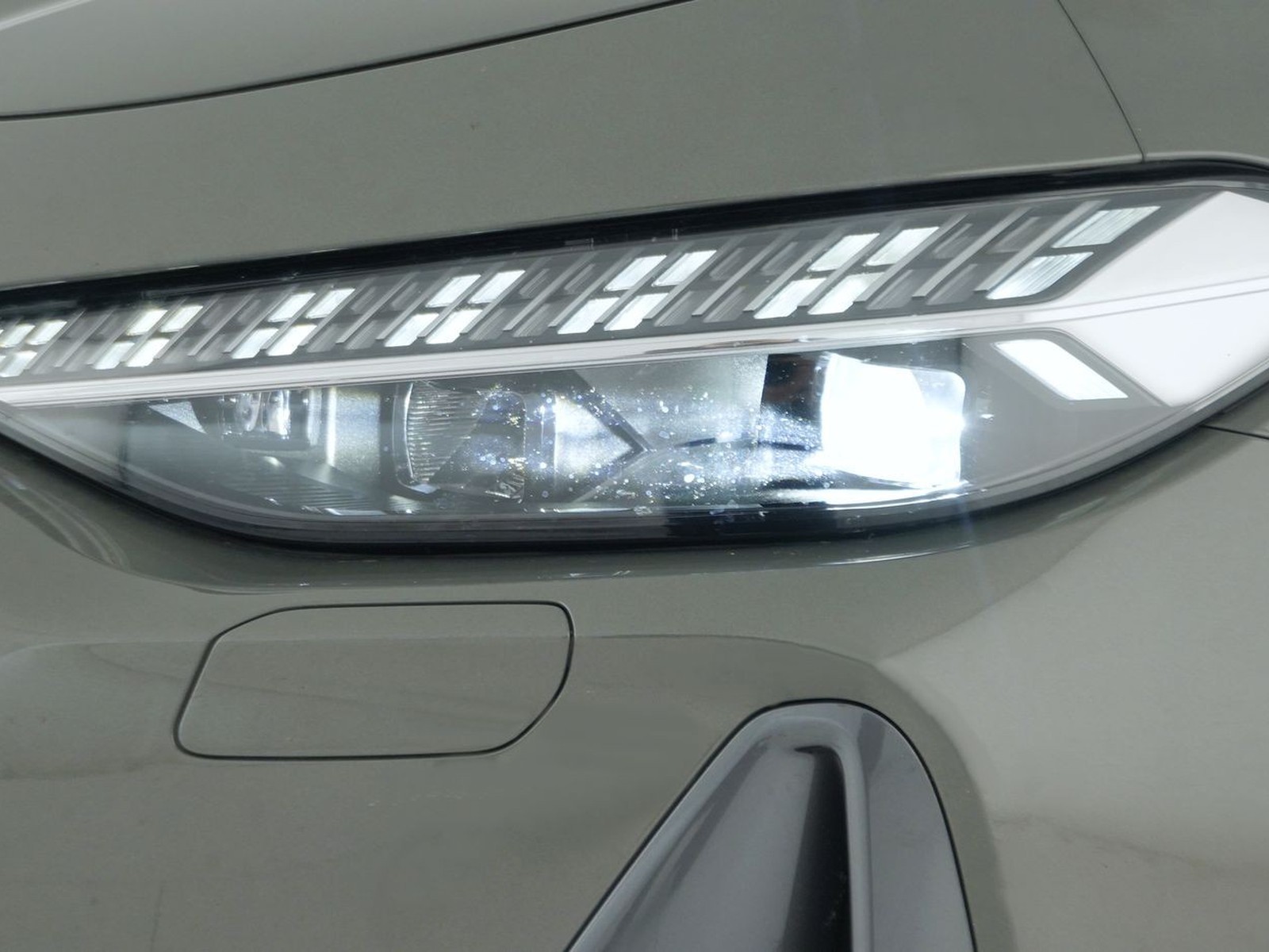 6 - Audi A5 avant 2.0 tdi mhev+ 204cv business advanced