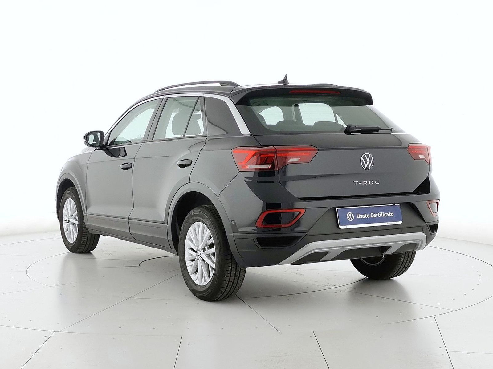 4 - Volkswagen T-Roc 2.0 tdi scr 150cv life dsg