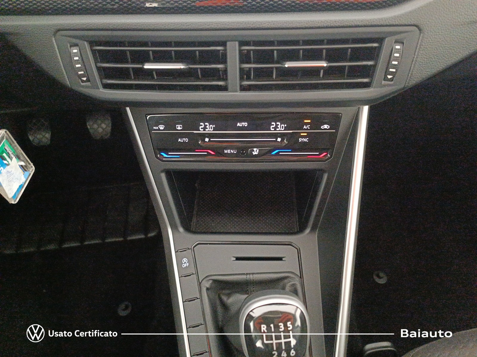 11 - Volkswagen Taigo 1.0 tsi 115cv life