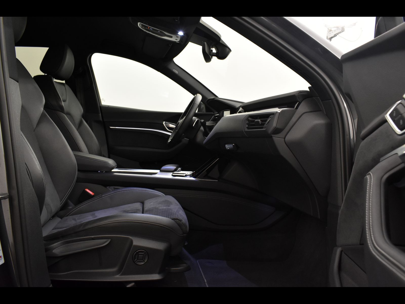 14 - Audi e-tron sportback 50 s line edition quattro cvt