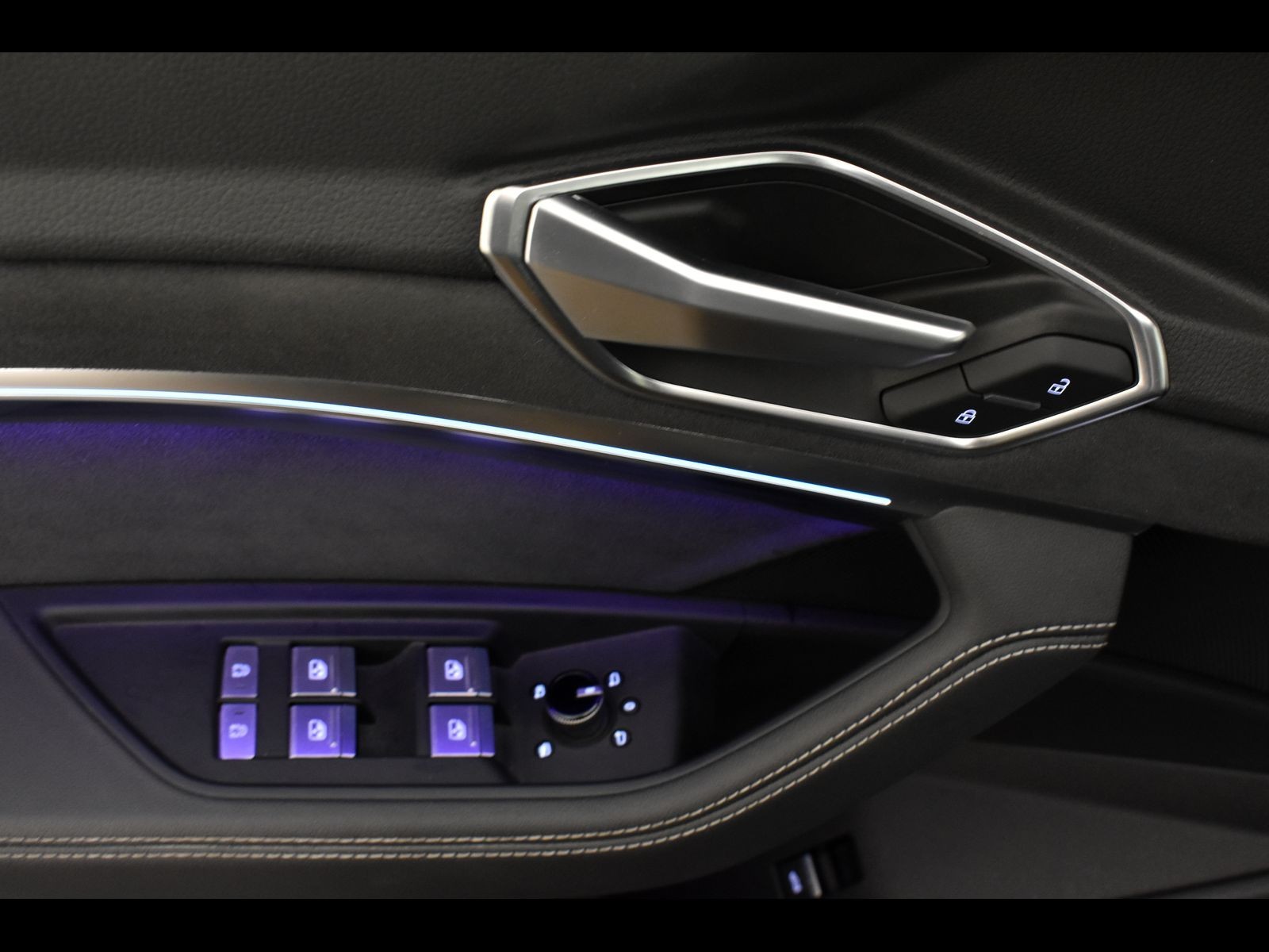 16 - Audi e-tron sportback 50 s line edition quattro cvt