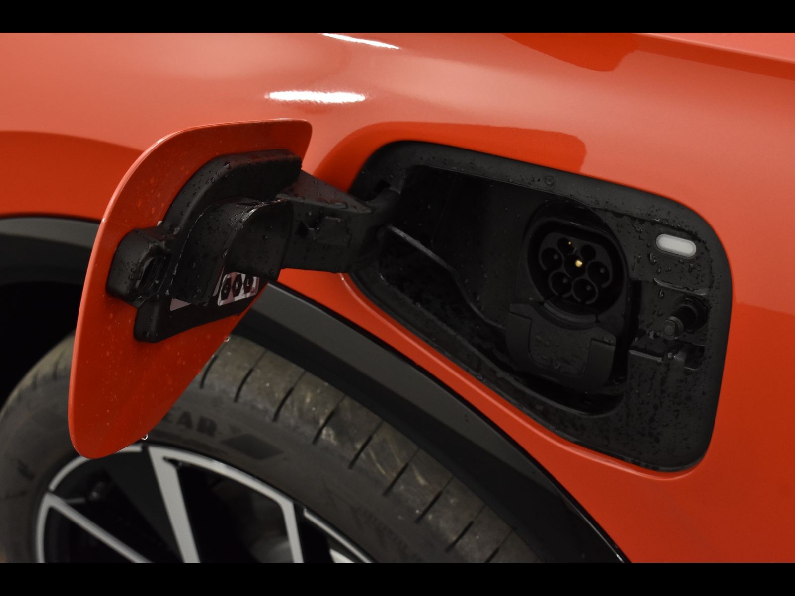 28 - Volkswagen Tiguan 1.5 tsi ehybrid 204cv r-line dsg