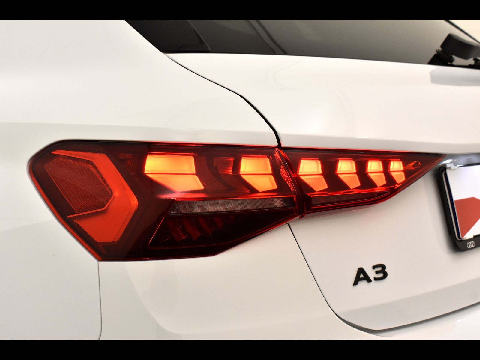 10 - Audi A3 sportback 1.5 tfsi e 272cv s line edition s tronic