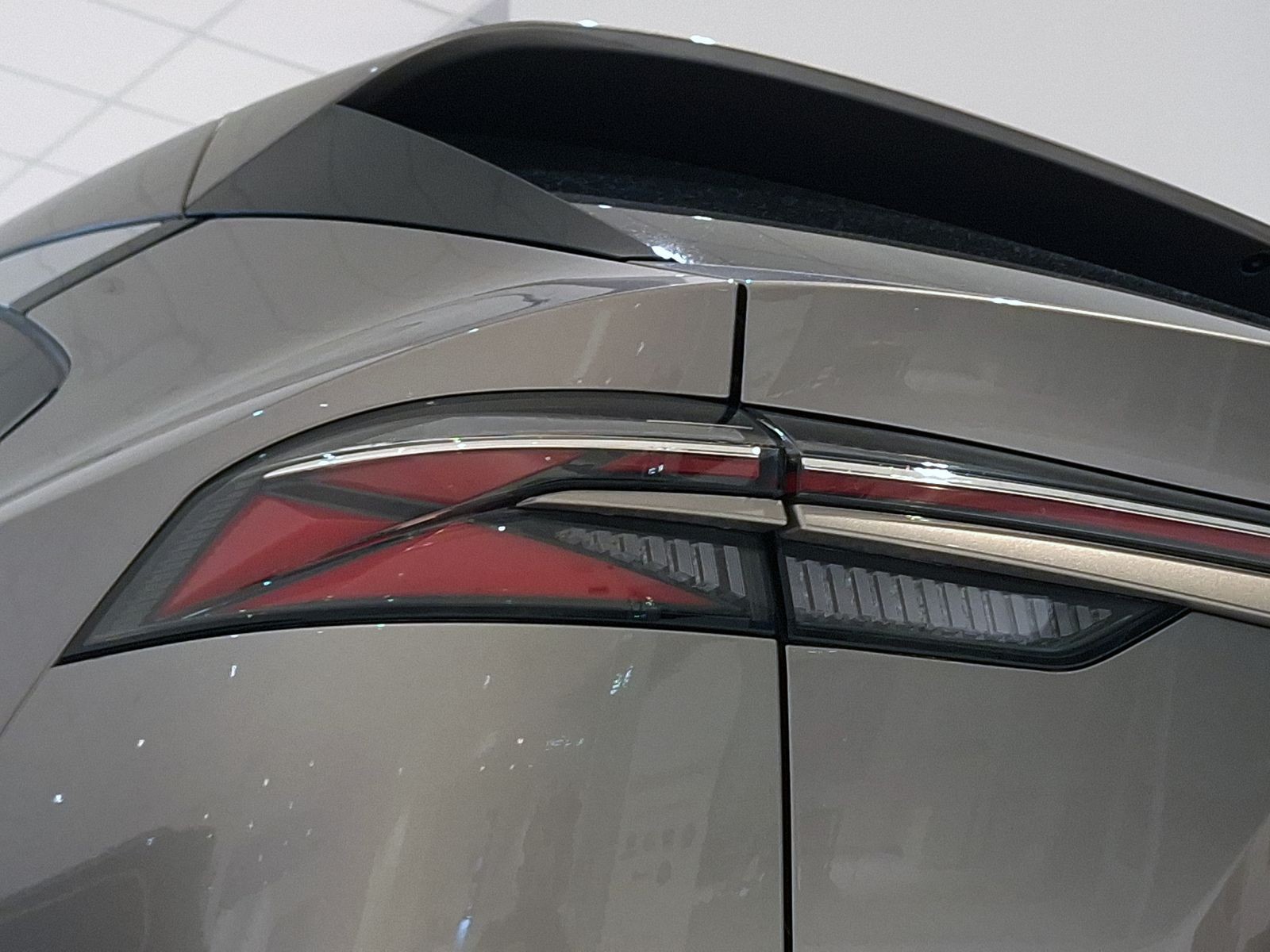 15 - Mg HS 1.5 hybrid+ comfort auto