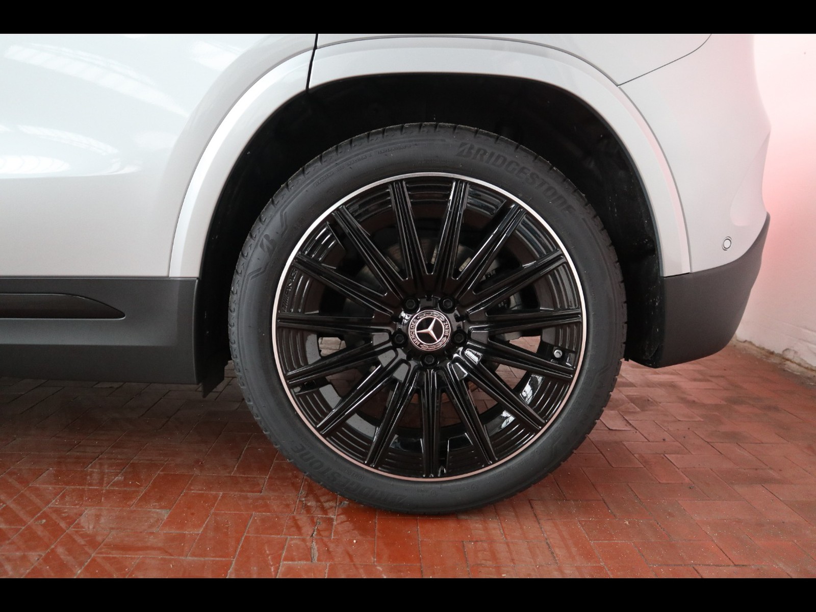 4 - Mercedes GLA 220 d amg line premium 4matic 8g-dct