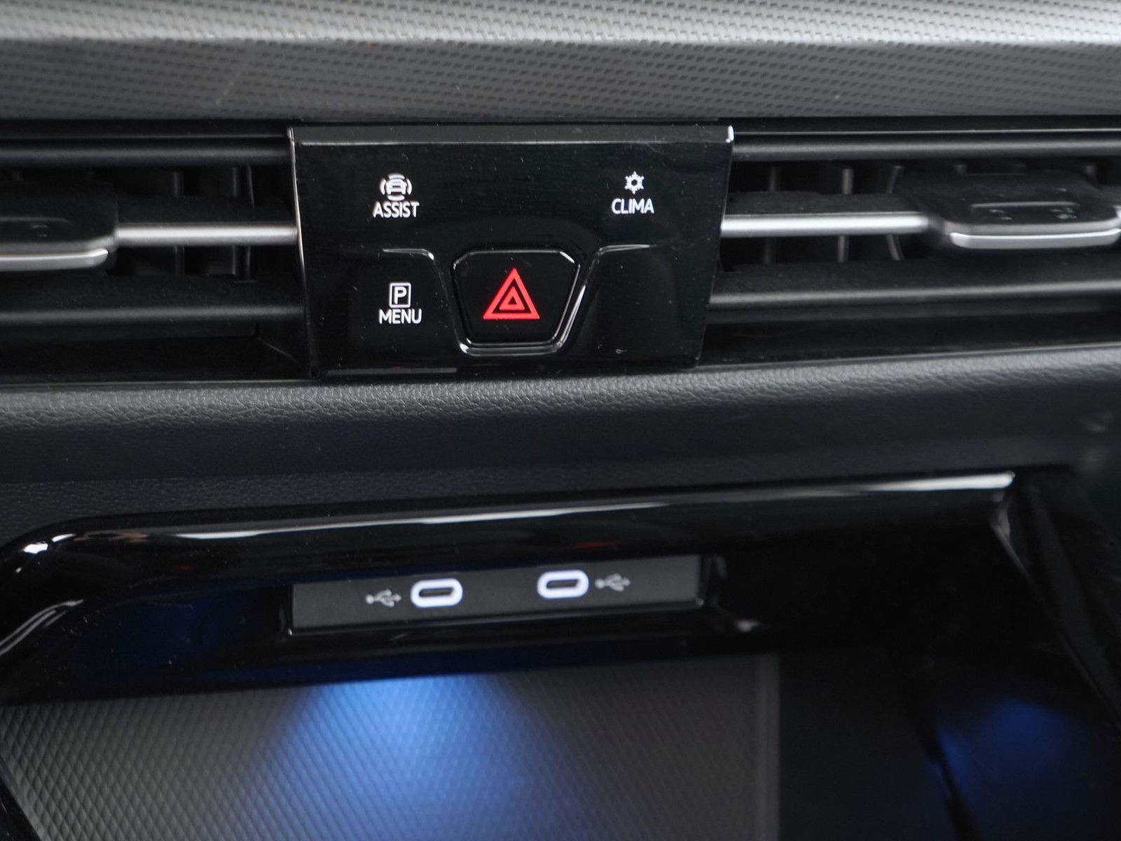 24 - Volkswagen Golf 2.0 tdi scr 150cv style dsg