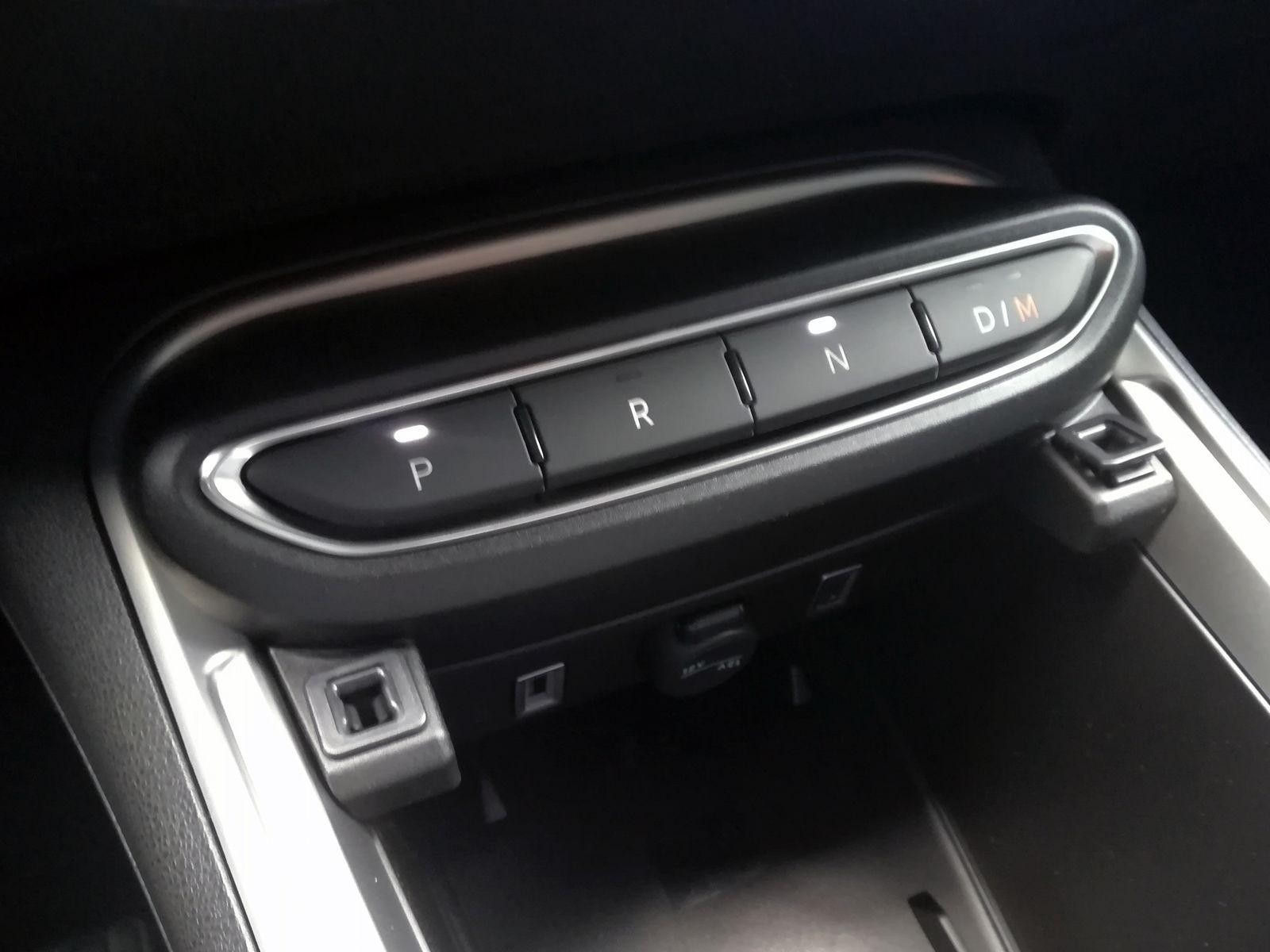 18 - Jeep Avenger 1.2 turbo e-hybrid mhev 145cv overland 4xe